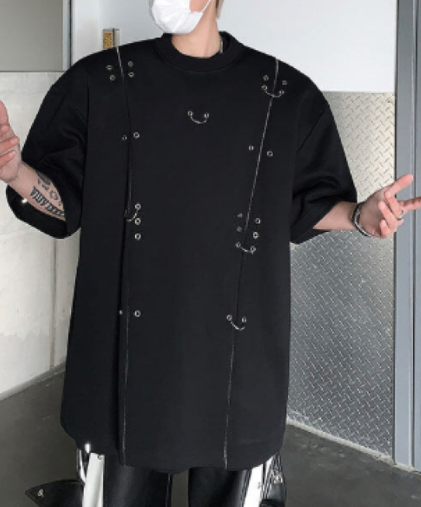 metal rivet, loose fit, three-quarter sleeves t-shirt EN2961