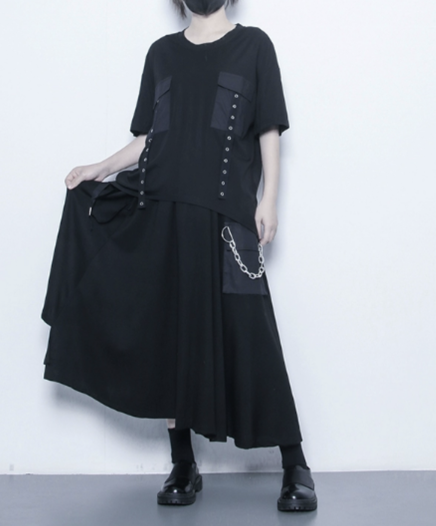 dark chain embellished skirt EN988