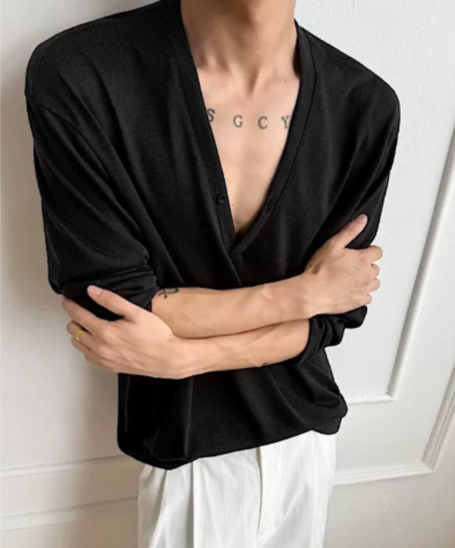 dark smooth v-neck t-shirt EN3094