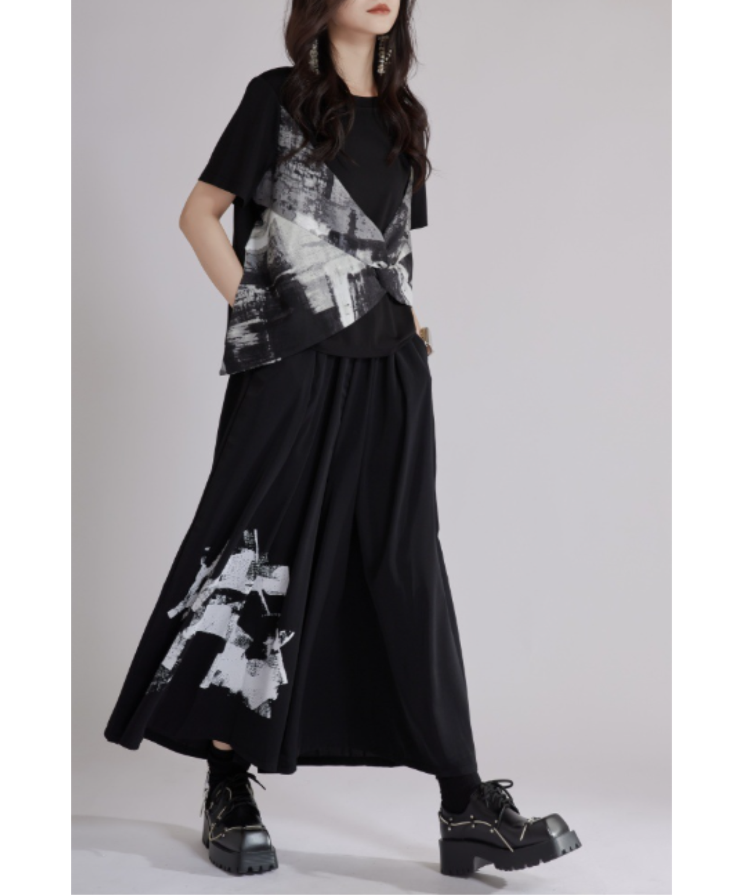 dark monochrome accent wide pants EN2940