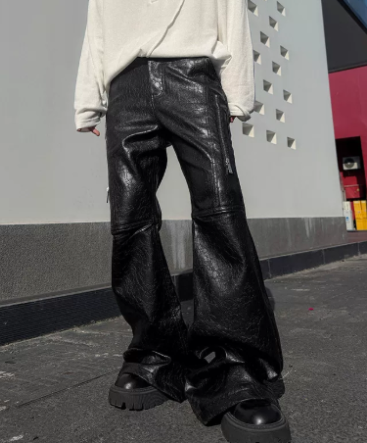 dark zip-accented flared silhouette pants EN3207