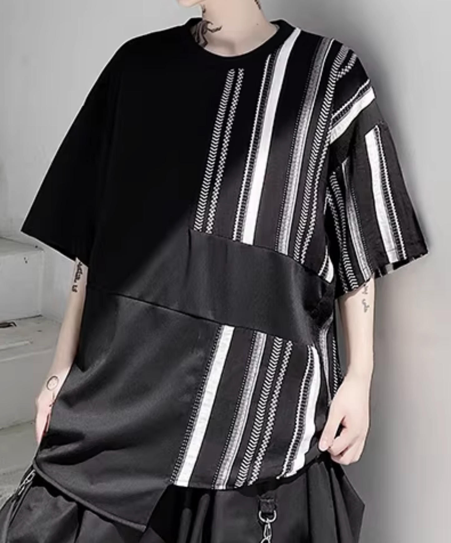 dark Irregular stripe crew neck t-shirt EN2814