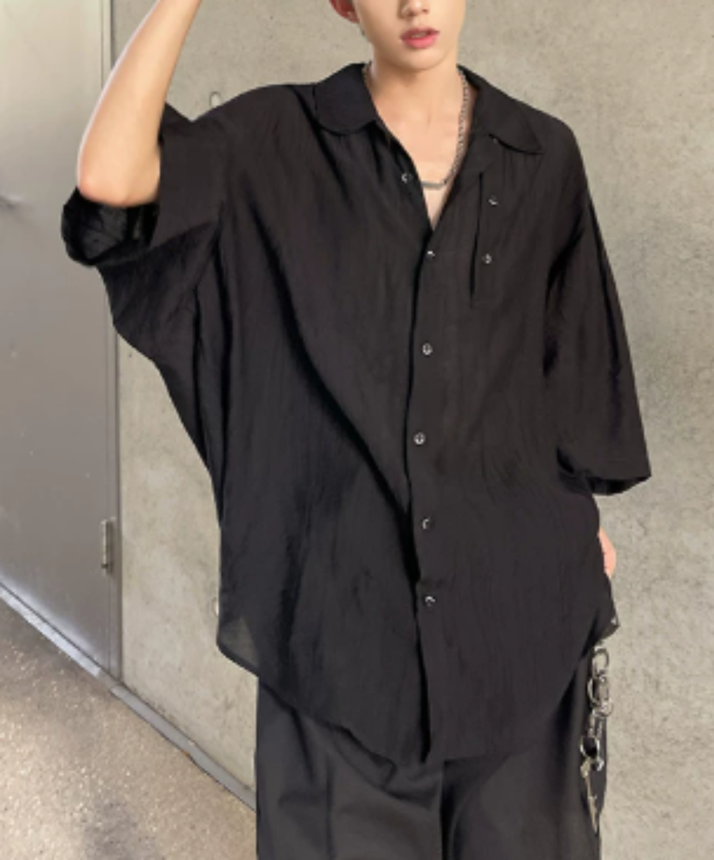 lightweight, silk-like, three-quarter sleeve shirt EN2953