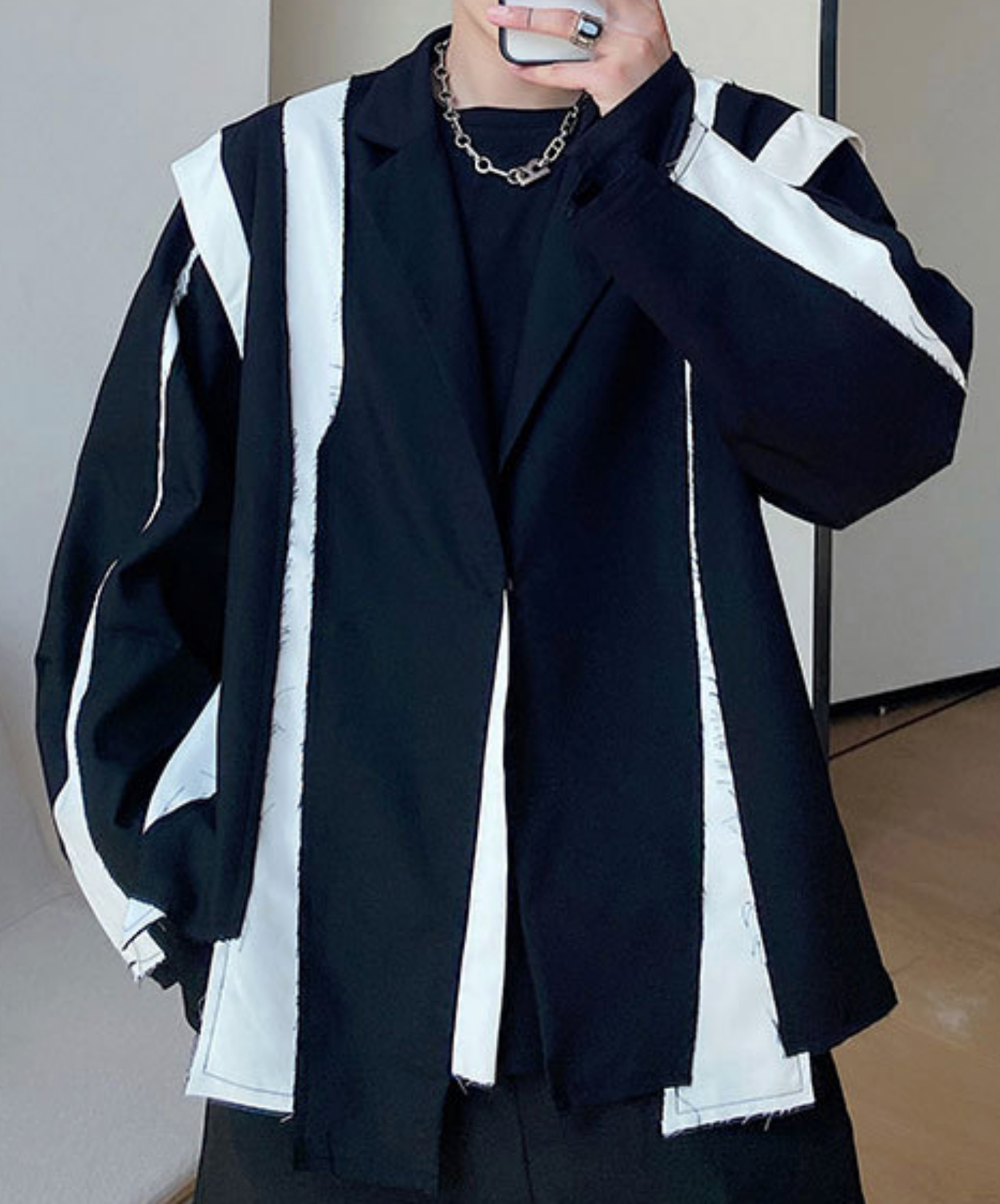 monotone patchwork with fuzzing jacket EN2695