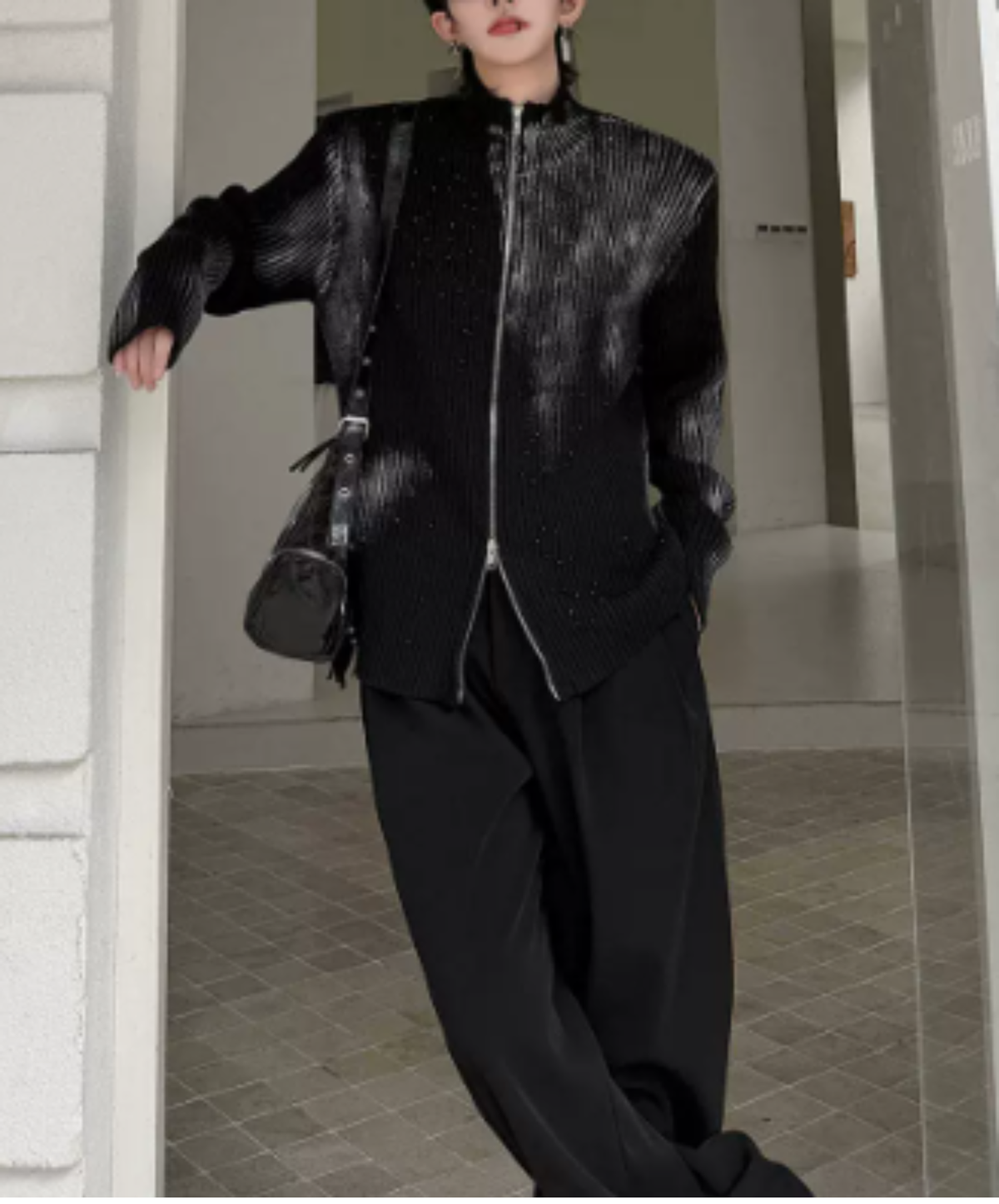 zip-up with a gradient pattern sweater EN3243