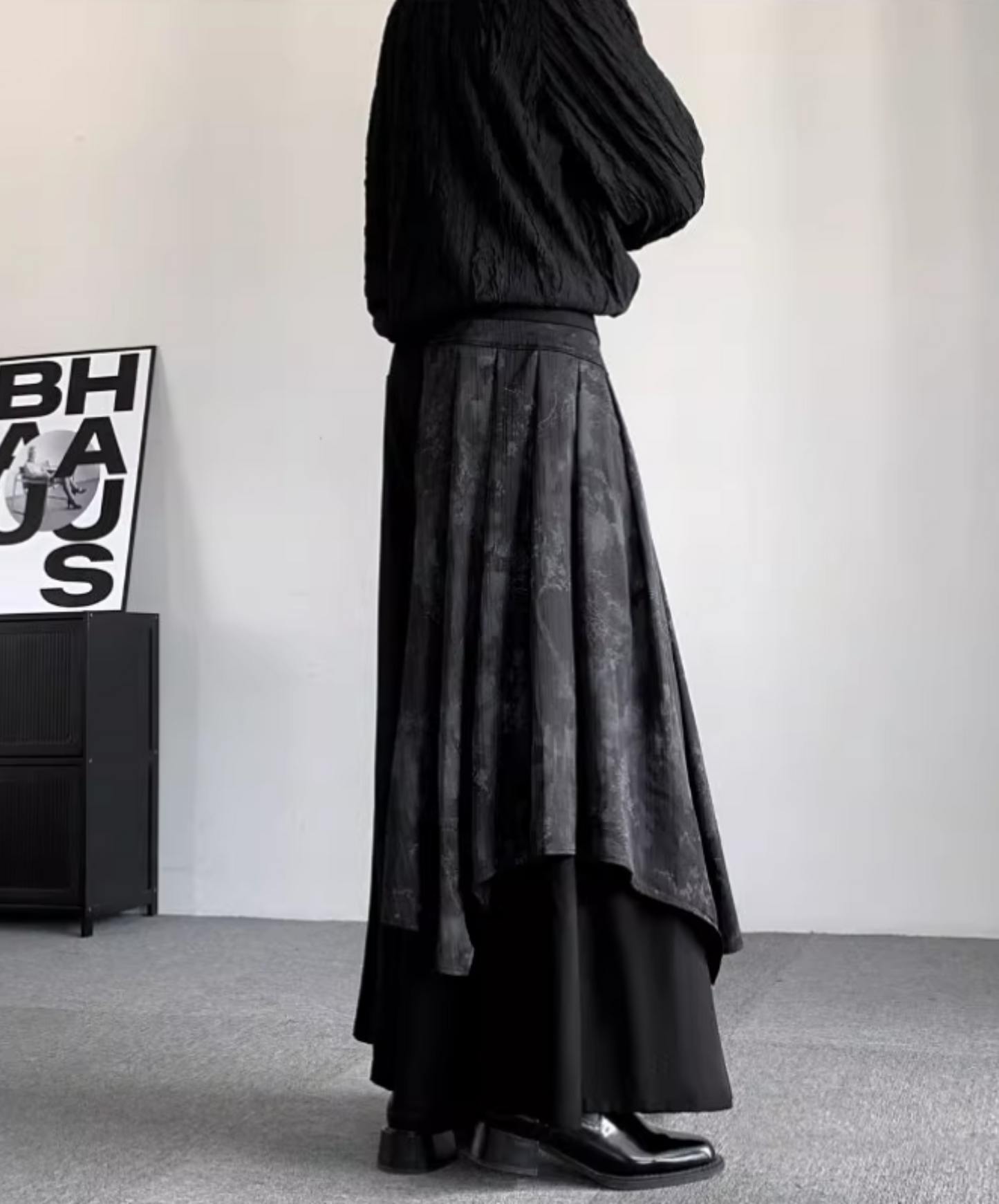 dark fluttering layered wide pants EN1897