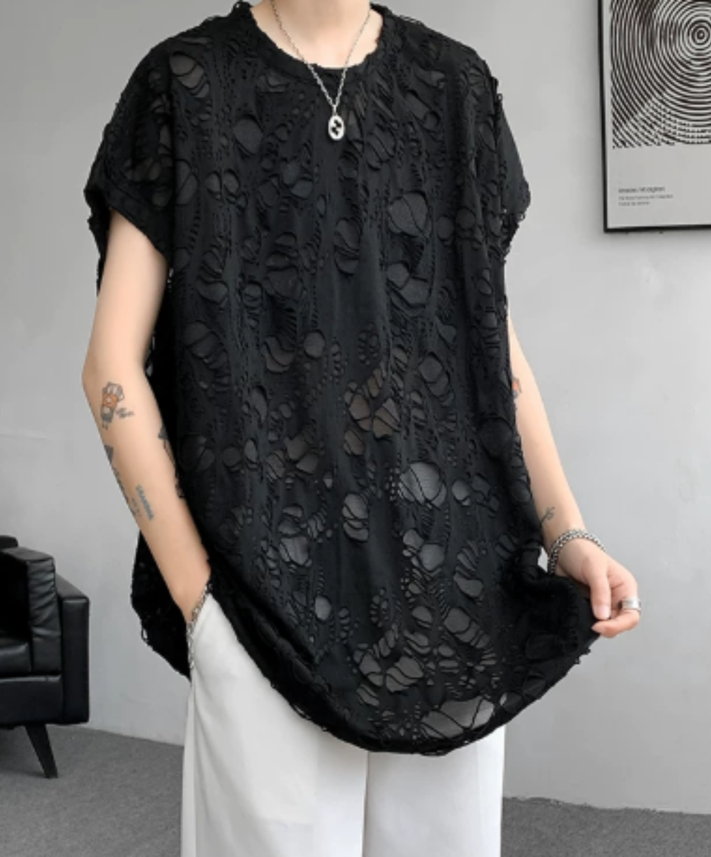 distressed finish, loose silhouette t-shirt EN2938