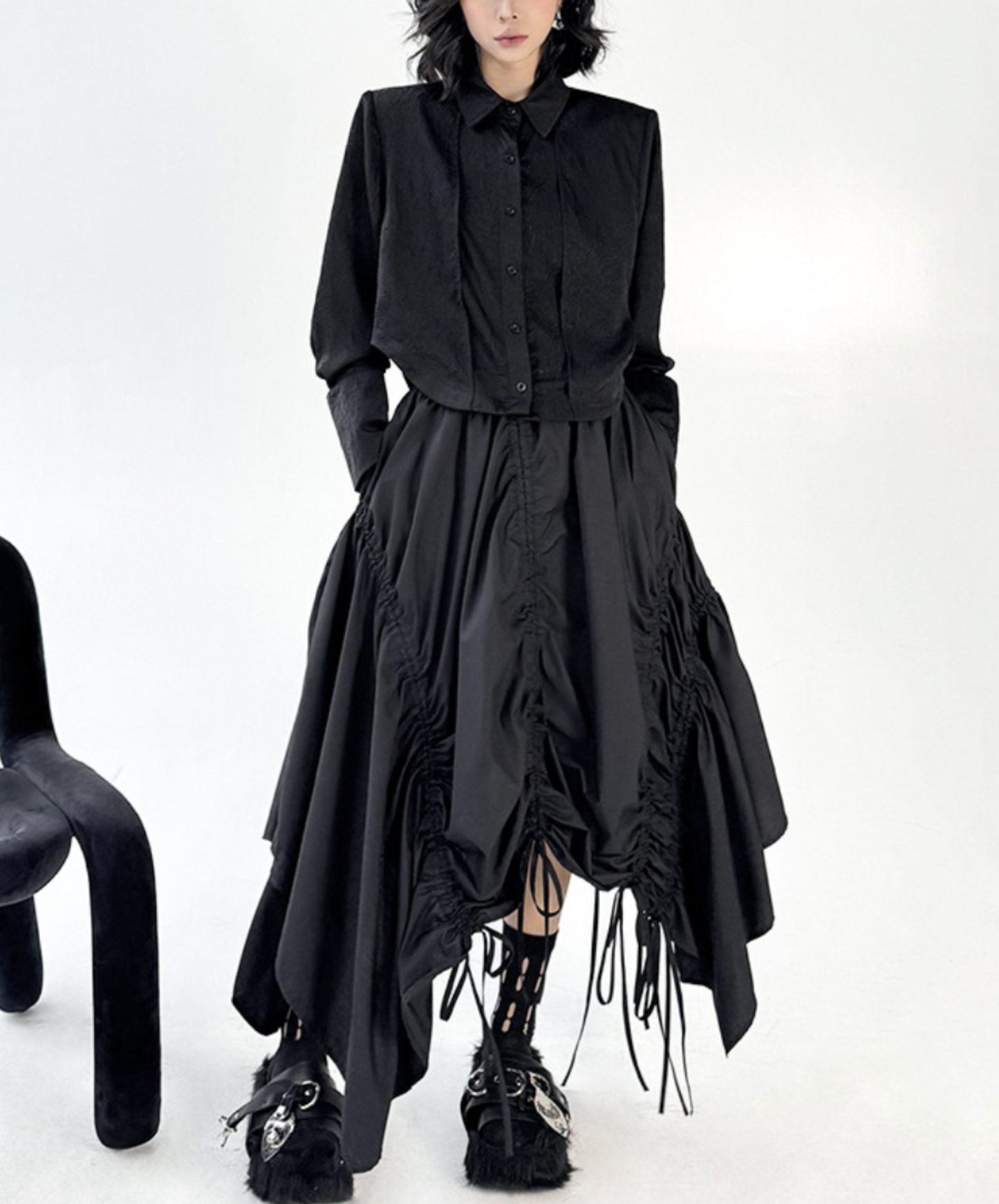 dark wrinkled cropped length shirt EN2319