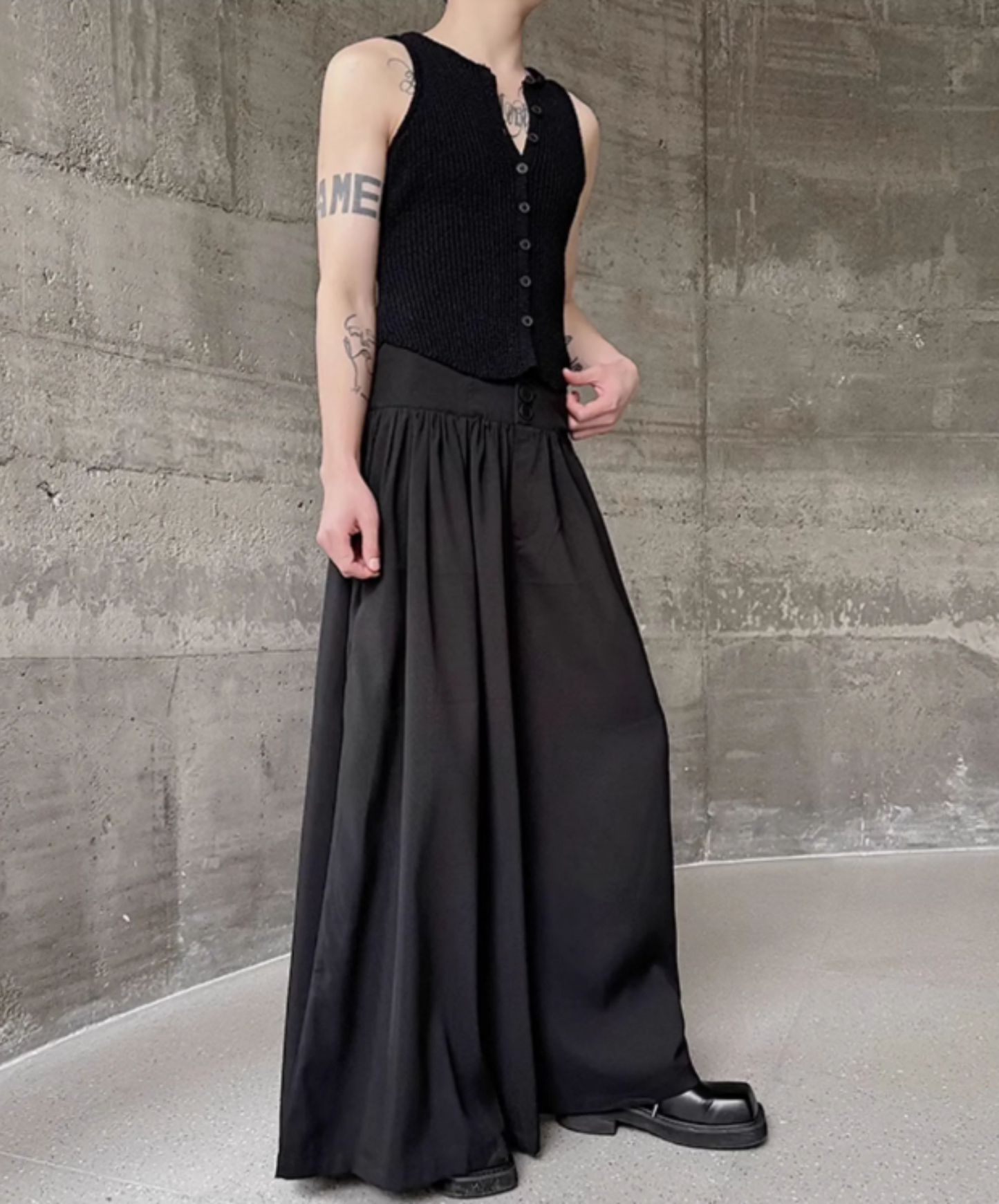 dark wide silhouette pants EN1855