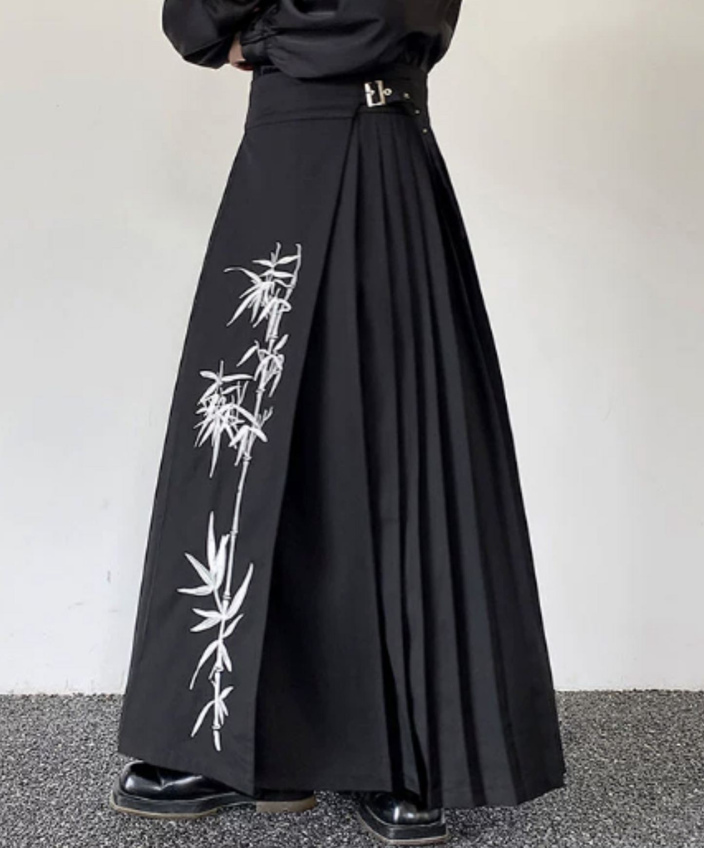 dark chinese bamboo design pleated skirt EN1132