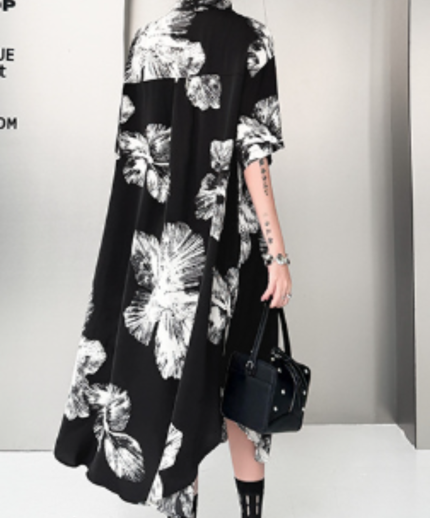 dark retro print relaxed fit long shirt EN2986