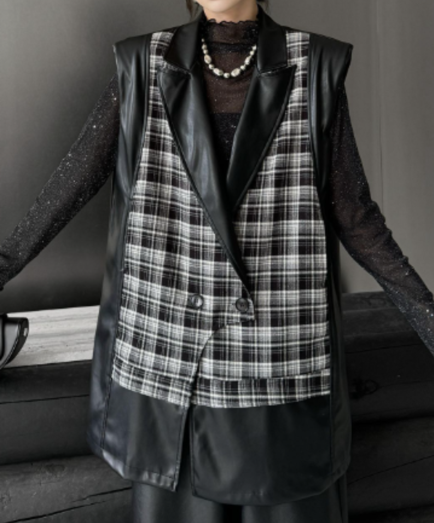 checkered pu leather patchwork vest EN2982