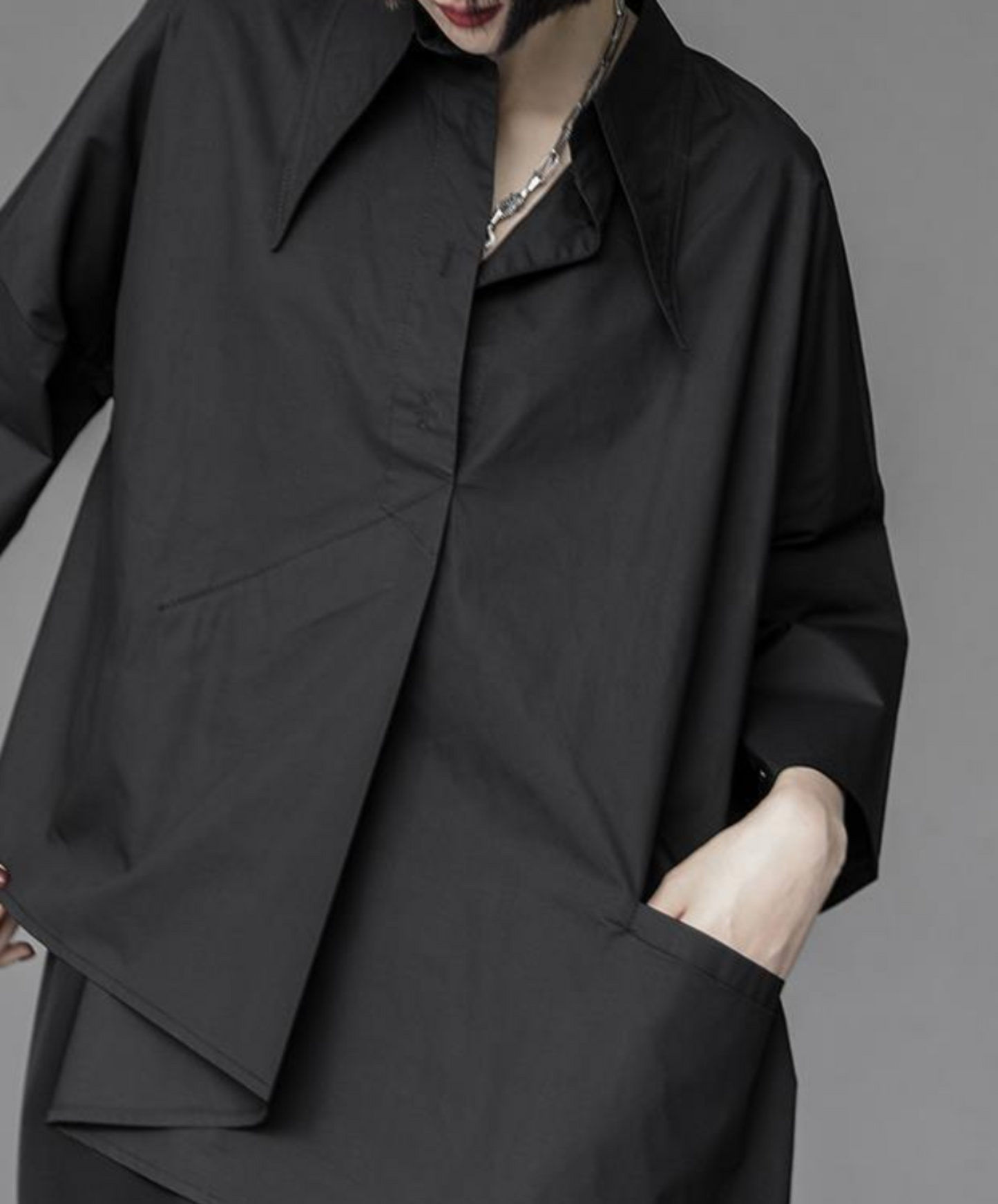 dark asymmetric tuck drape shirt EN2141