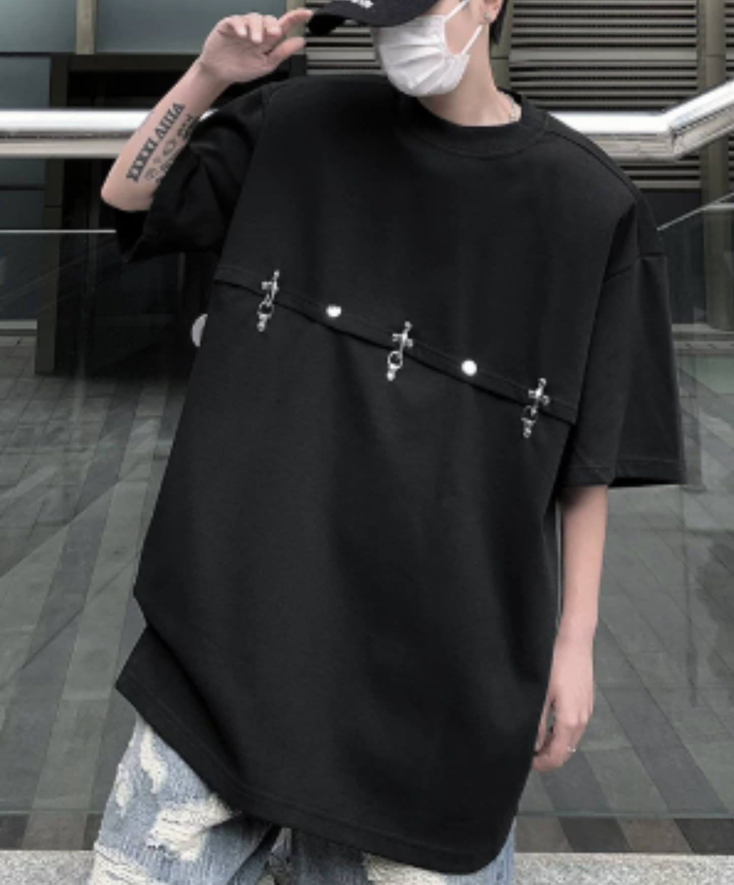 airplane-shaped buckle connector t-shirt EN2926