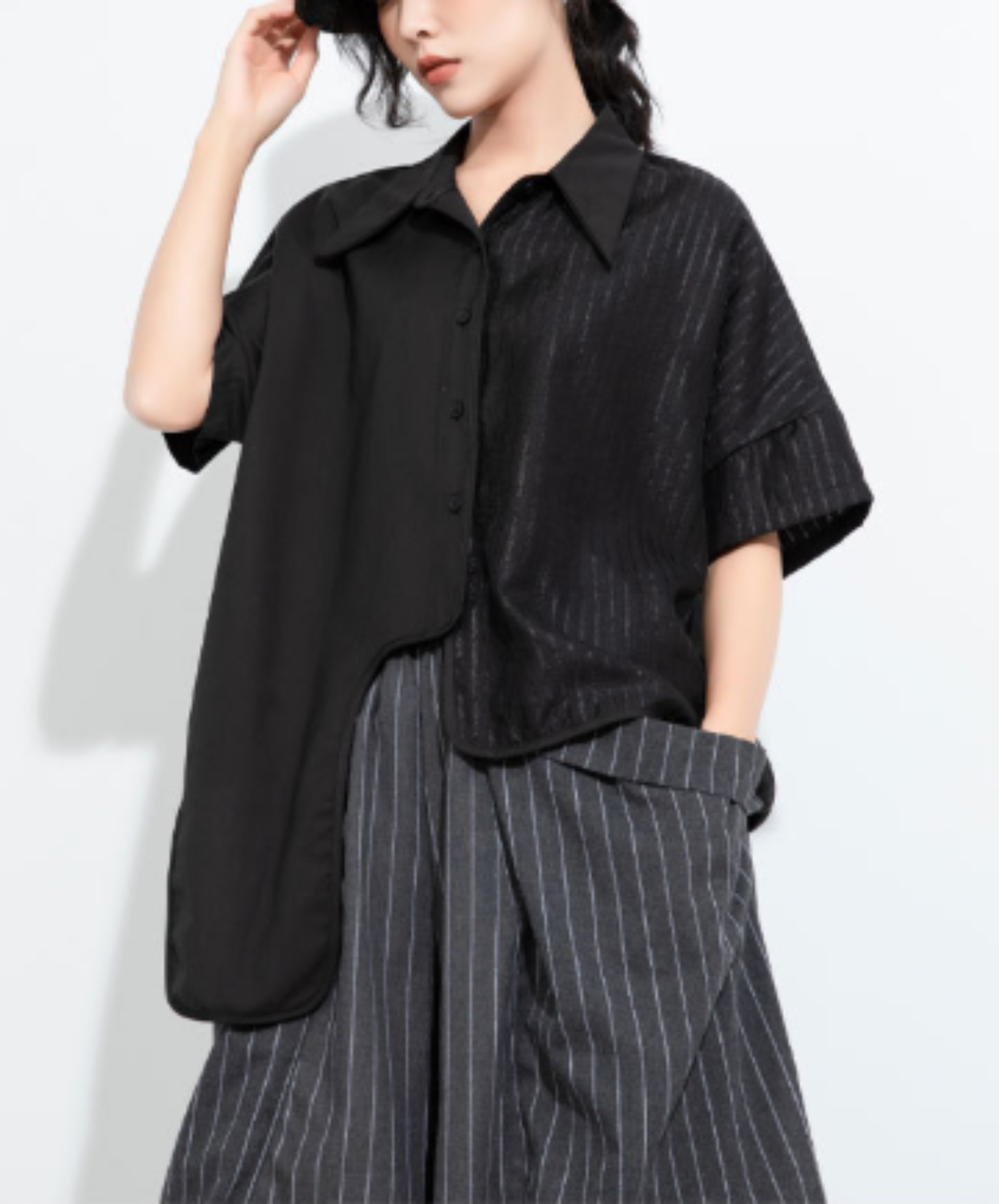 Irregular hem design, short length shirt EN2957