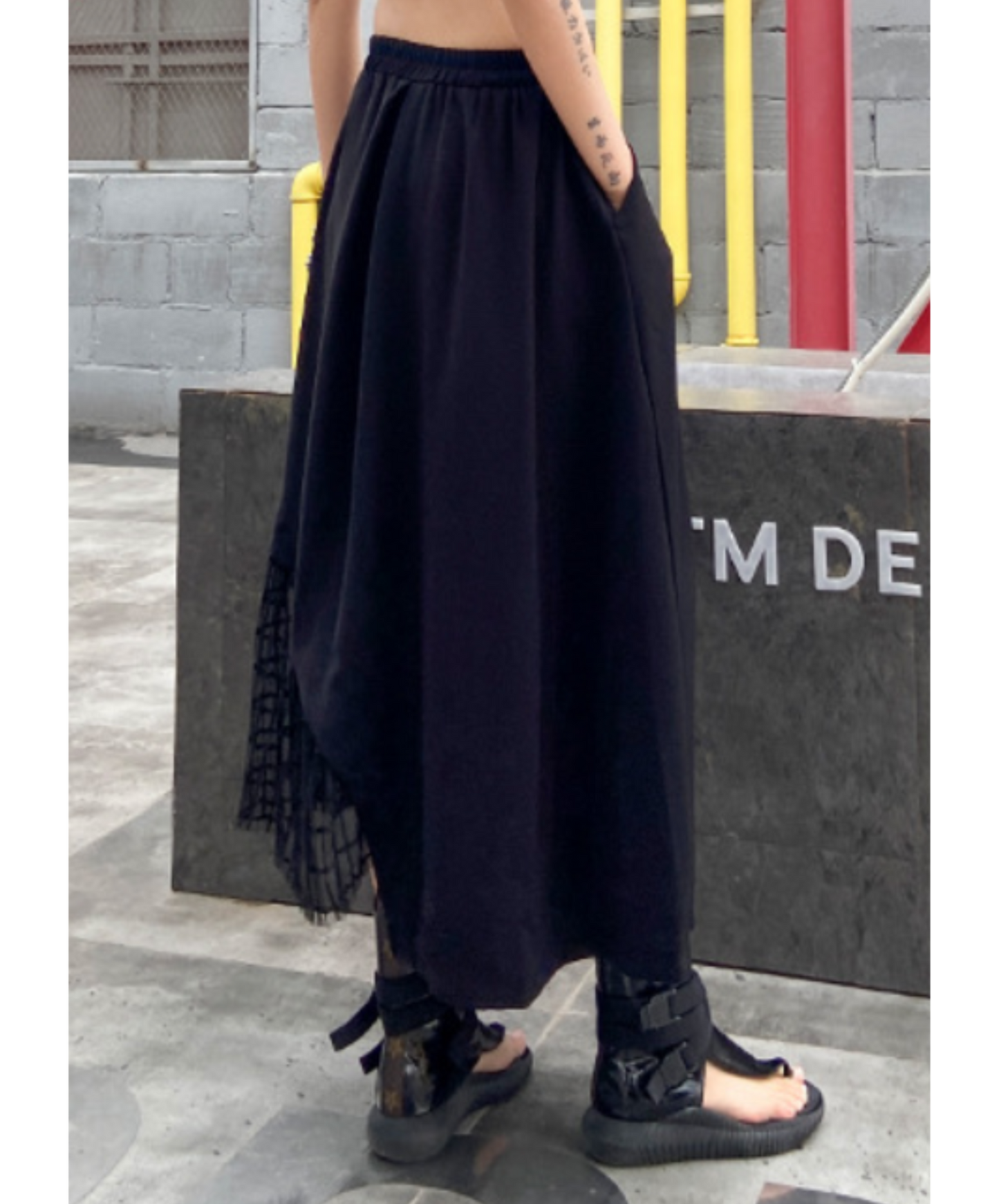 mixed material stitch mesh skirt EN2331