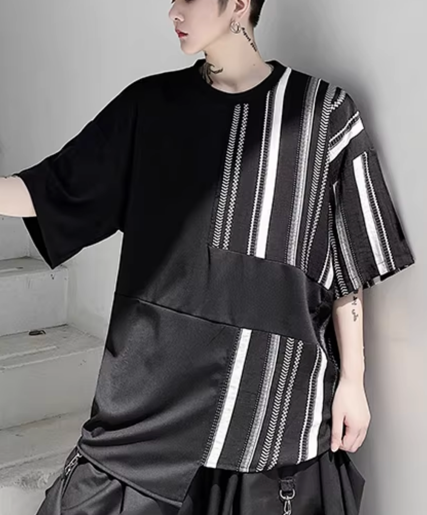 dark Irregular stripe crew neck t-shirt EN2814