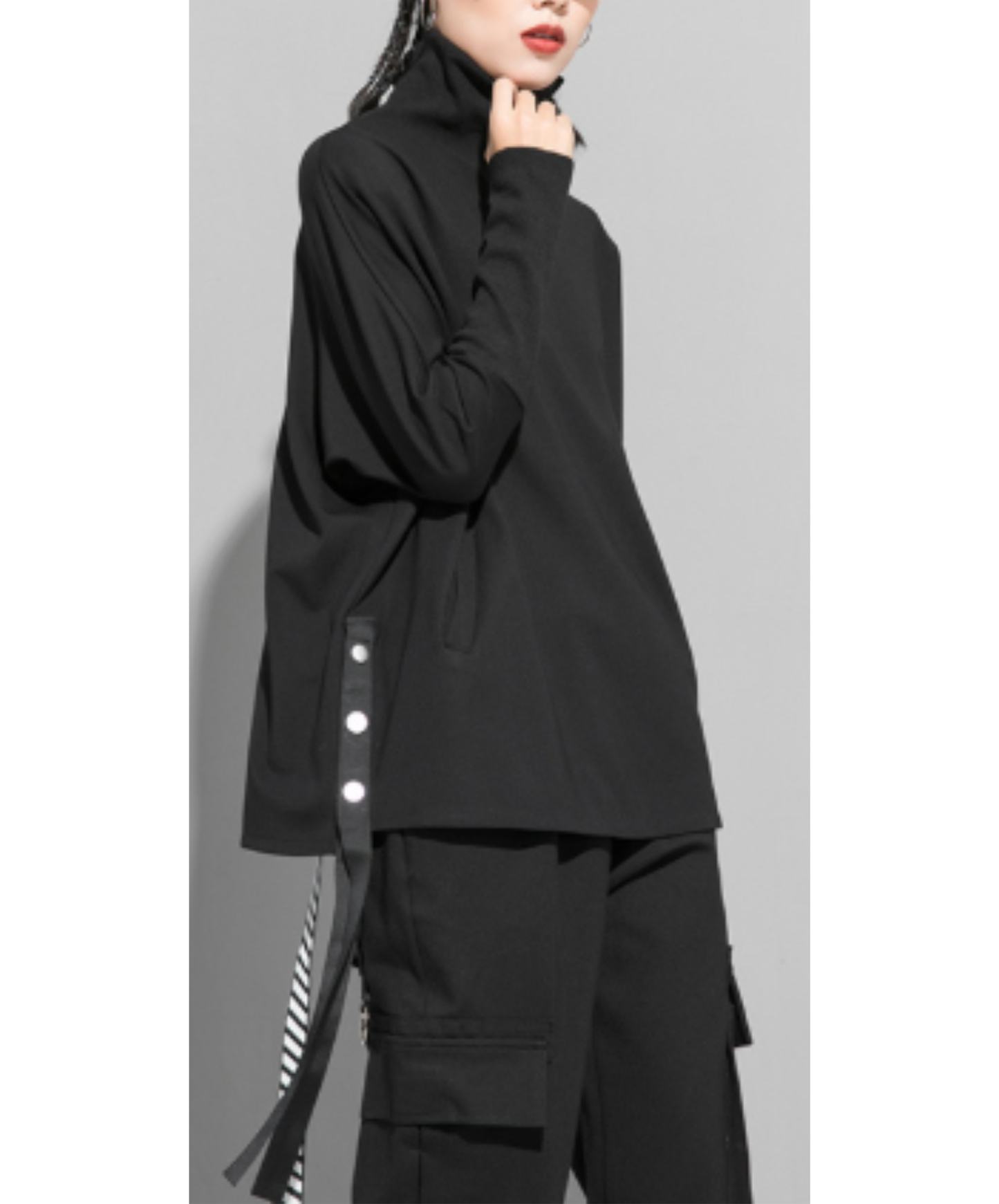 button-detail turtleneck sweatshirt EN3119