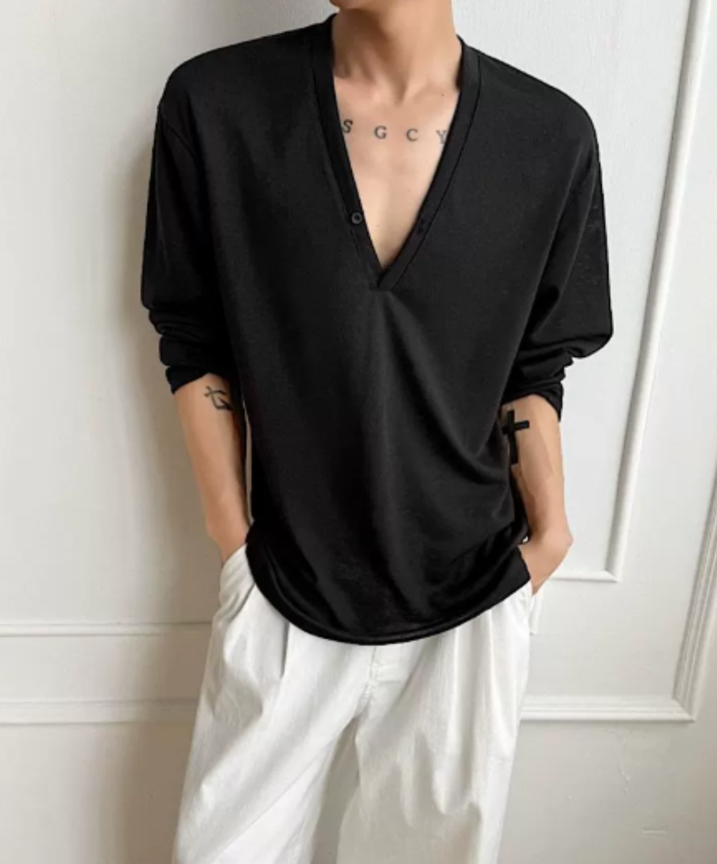dark smooth v-neck t-shirt EN3094
