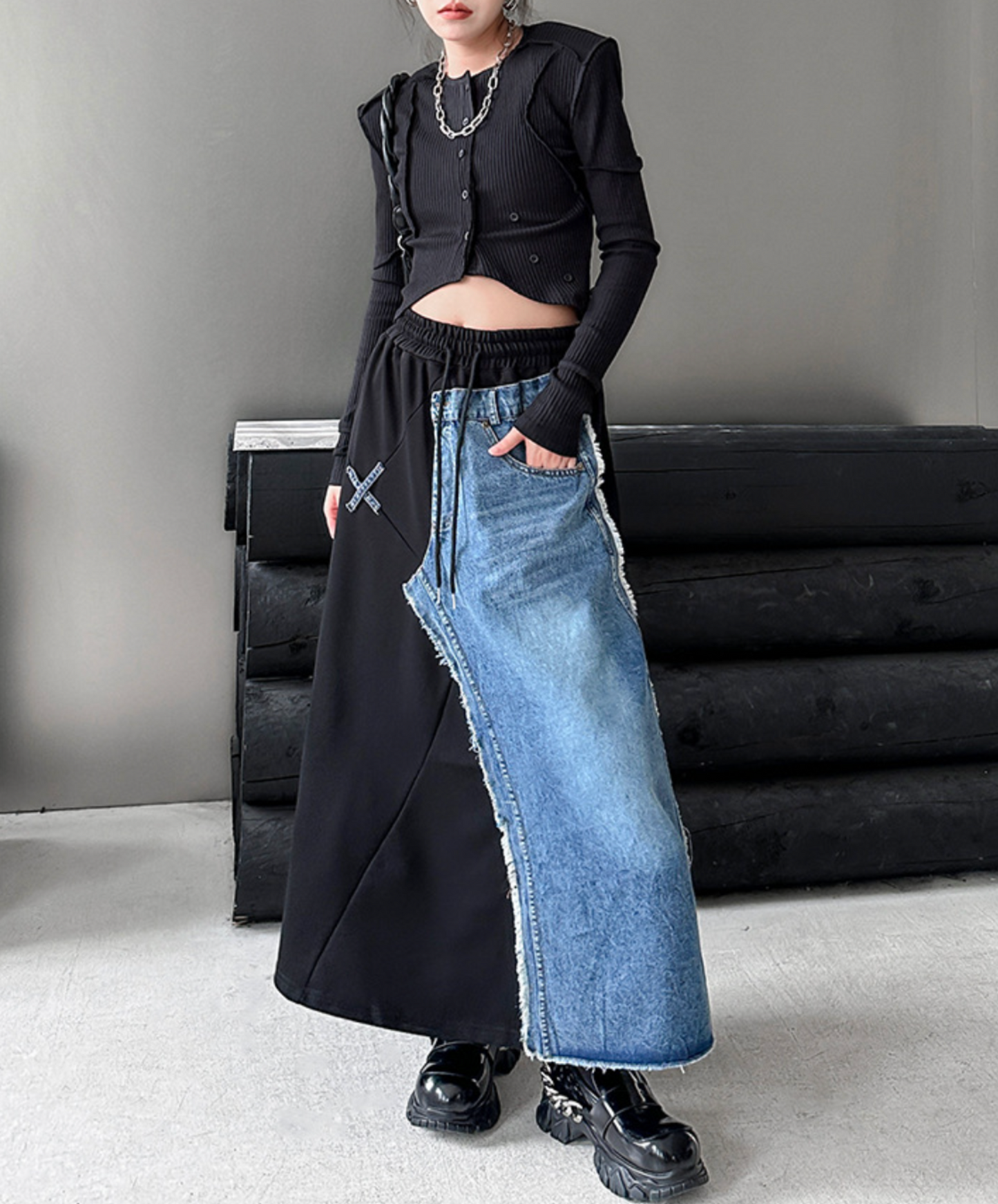 mixed material asymmetric skirt EN2276