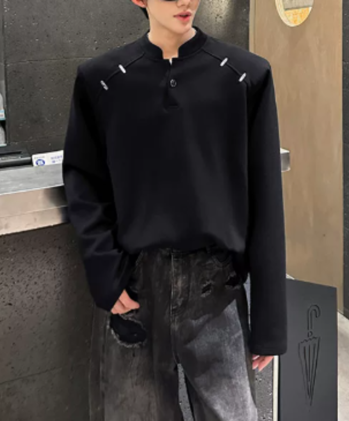stand collar metal embellishments t-shirt EN3236