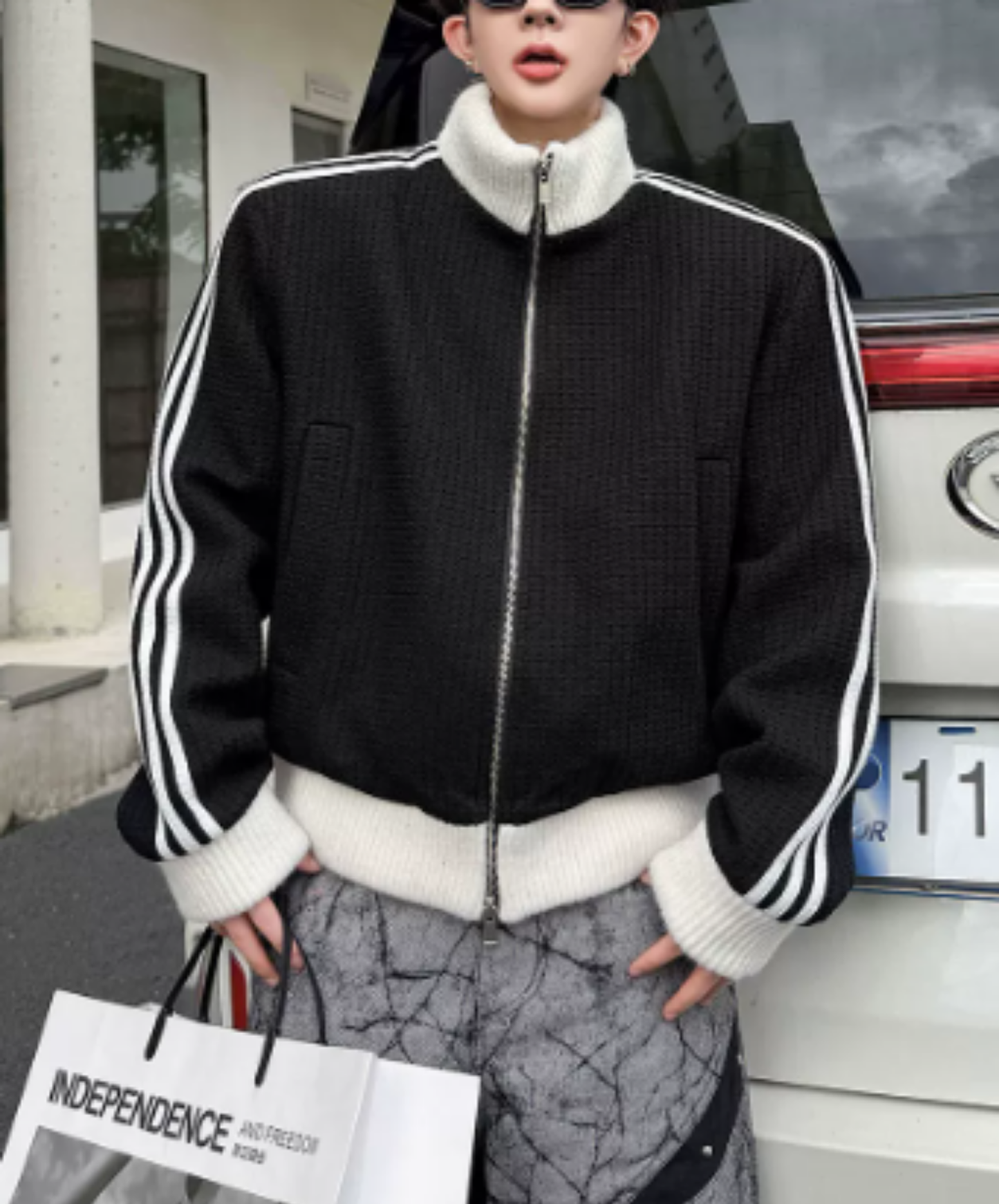 stand-collar sporty style with side stripes jacket EN3159