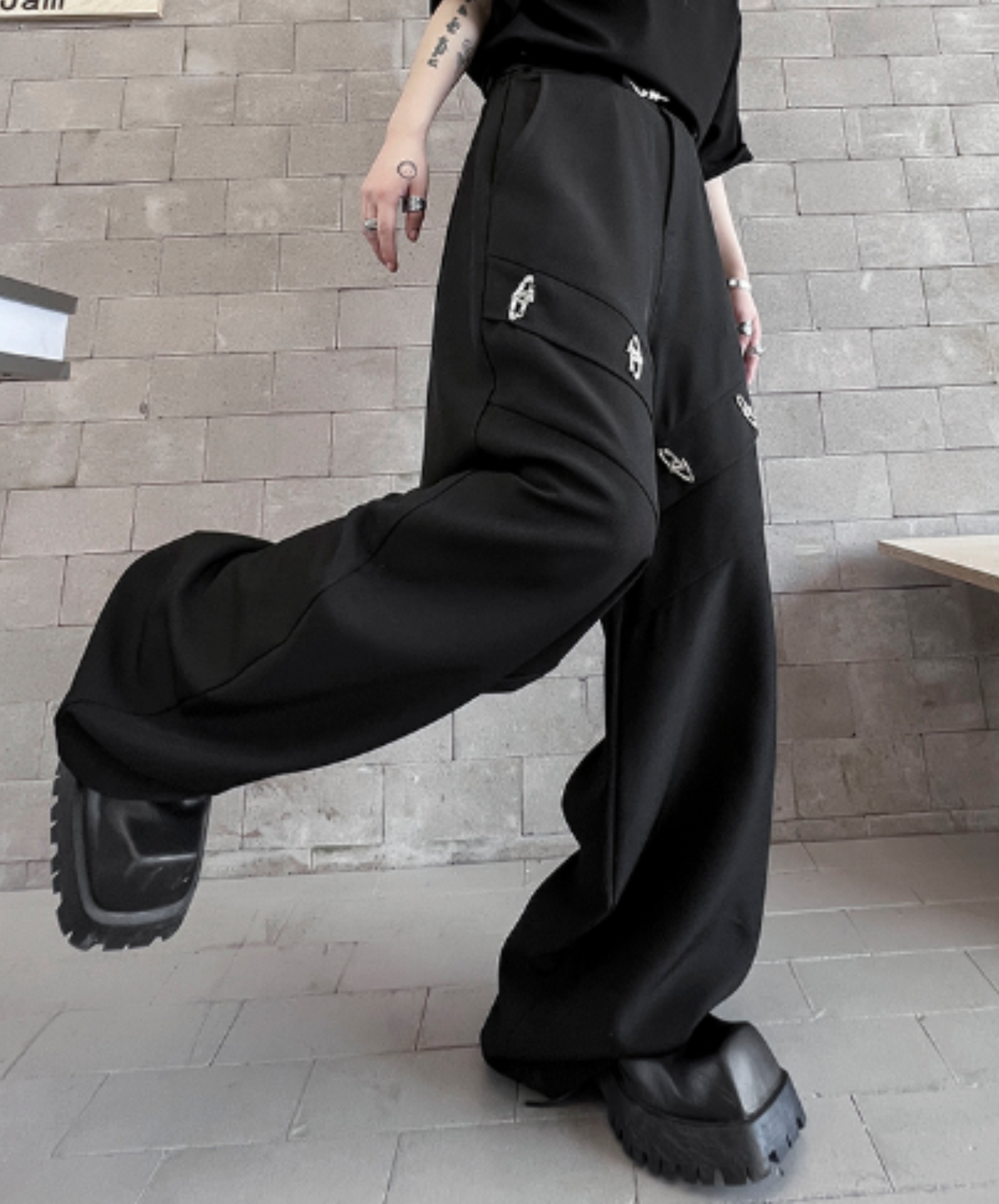 dark metal decorative lines wide pants EN2000