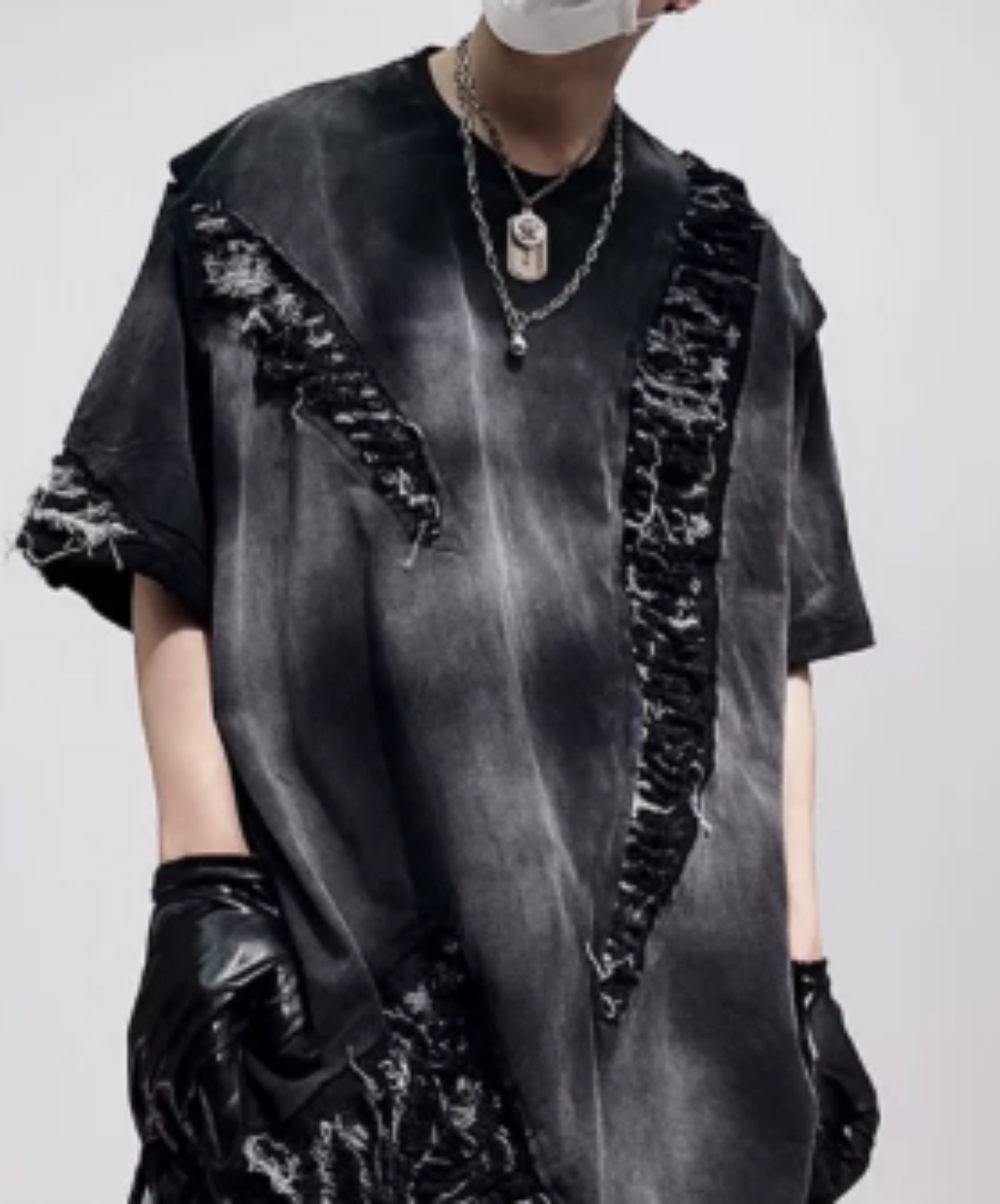 2-way crew neck distressed finish t-shirt EN2937