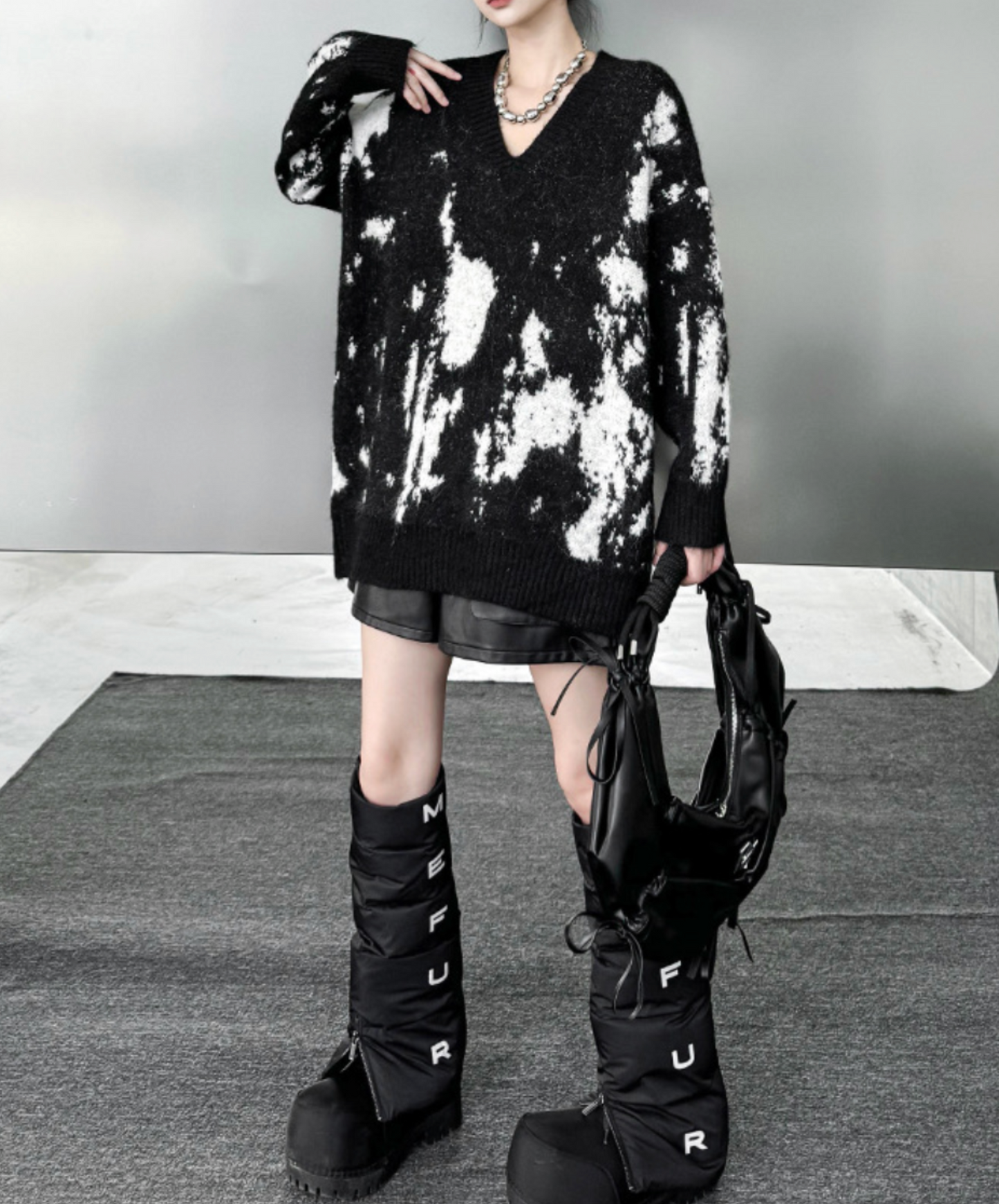 colorblock v-neck sweater EN2576