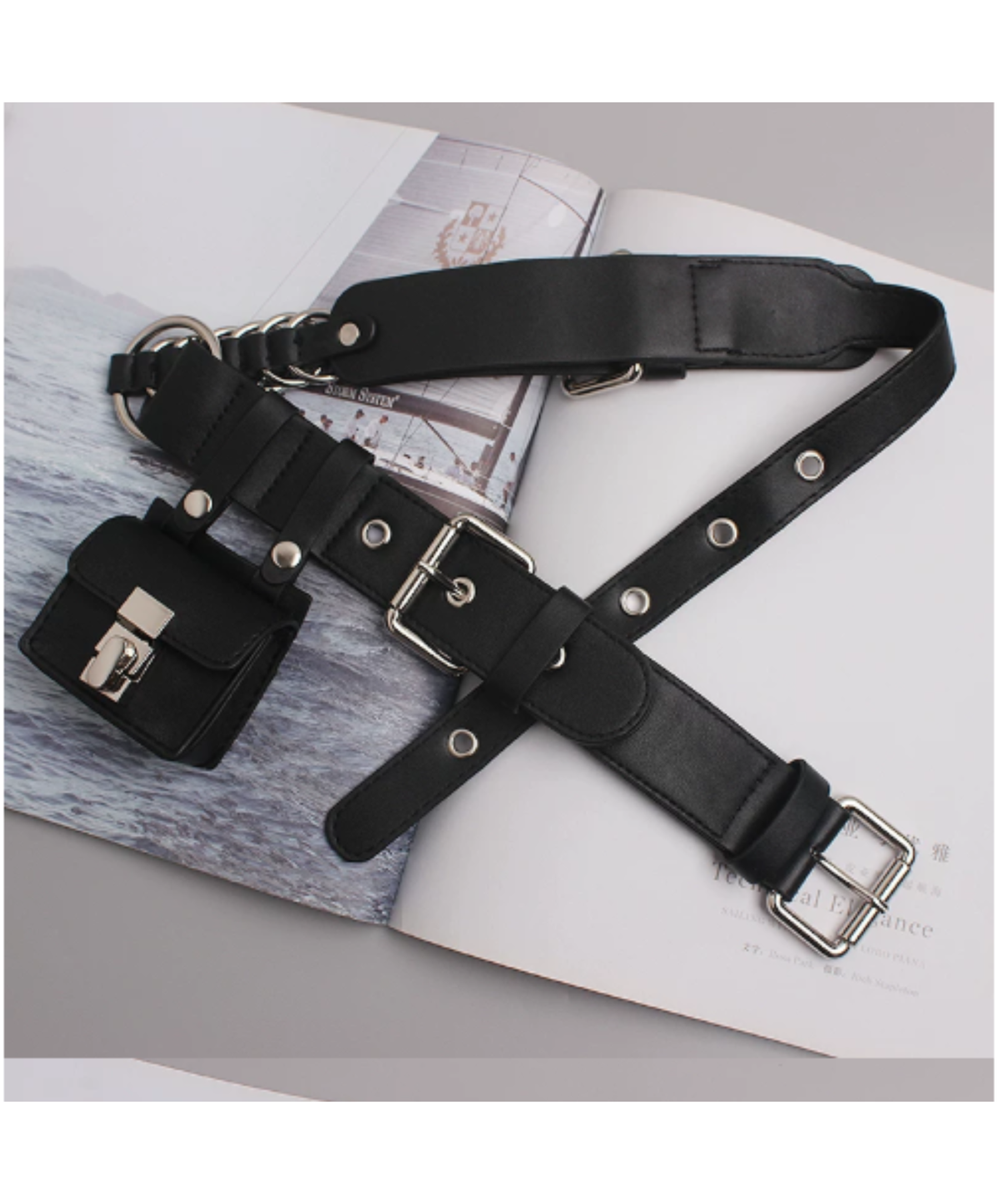 dark micro bag accent ring chain belt EN3215