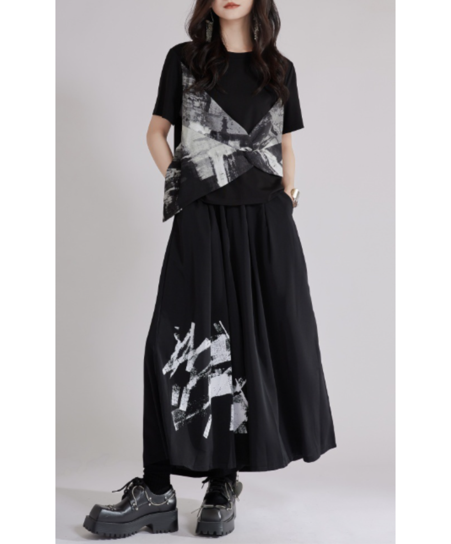 dark monochrome accent wide pants EN2940