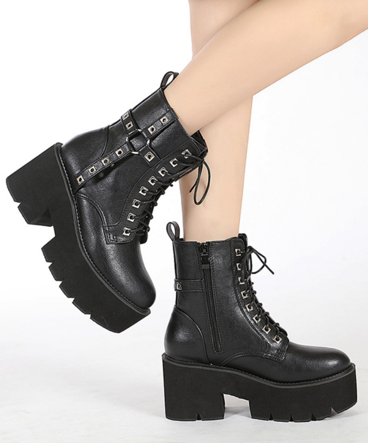 rivet decoration smooth boots EN2581