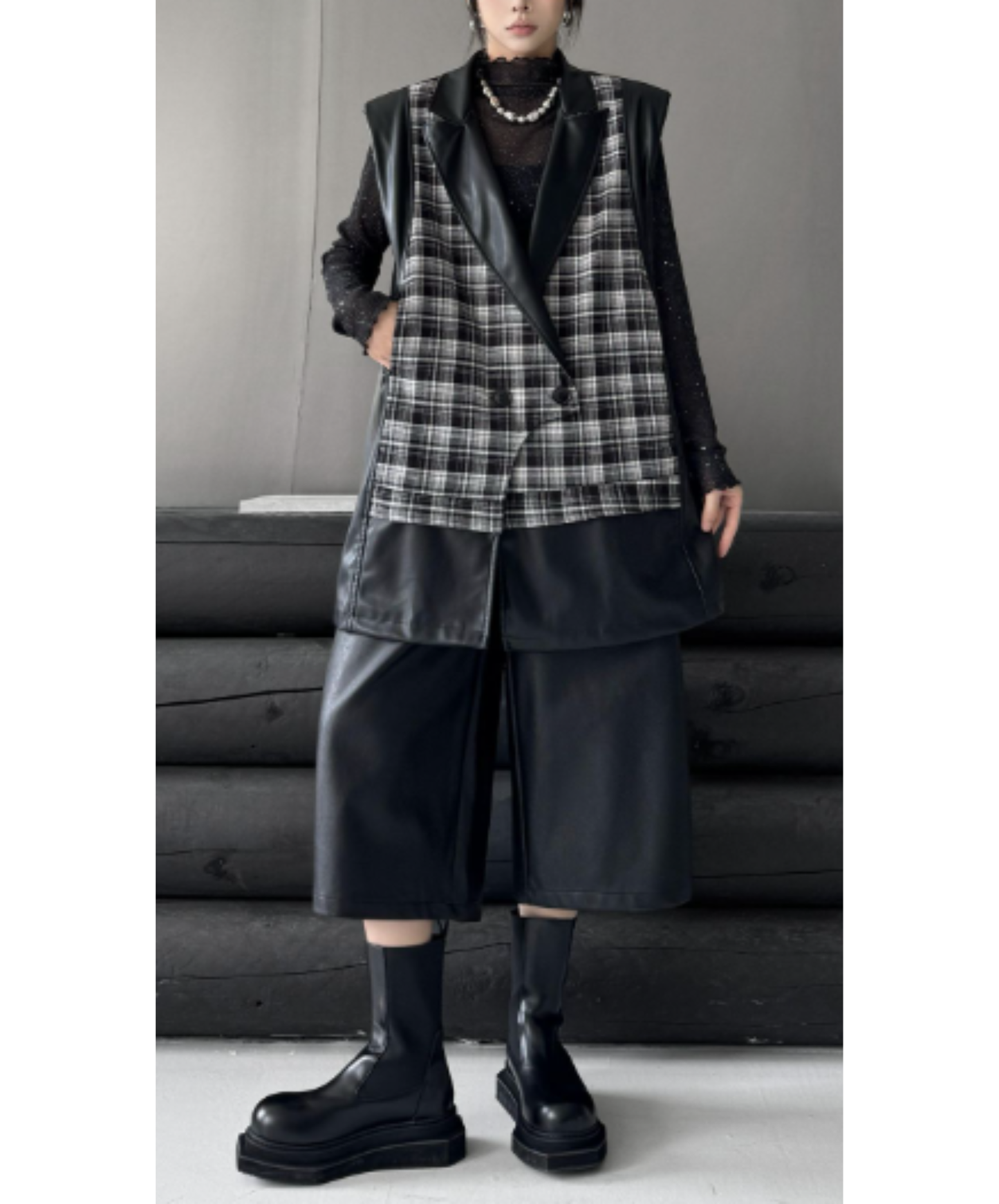 checkered pu leather patchwork vest EN2982