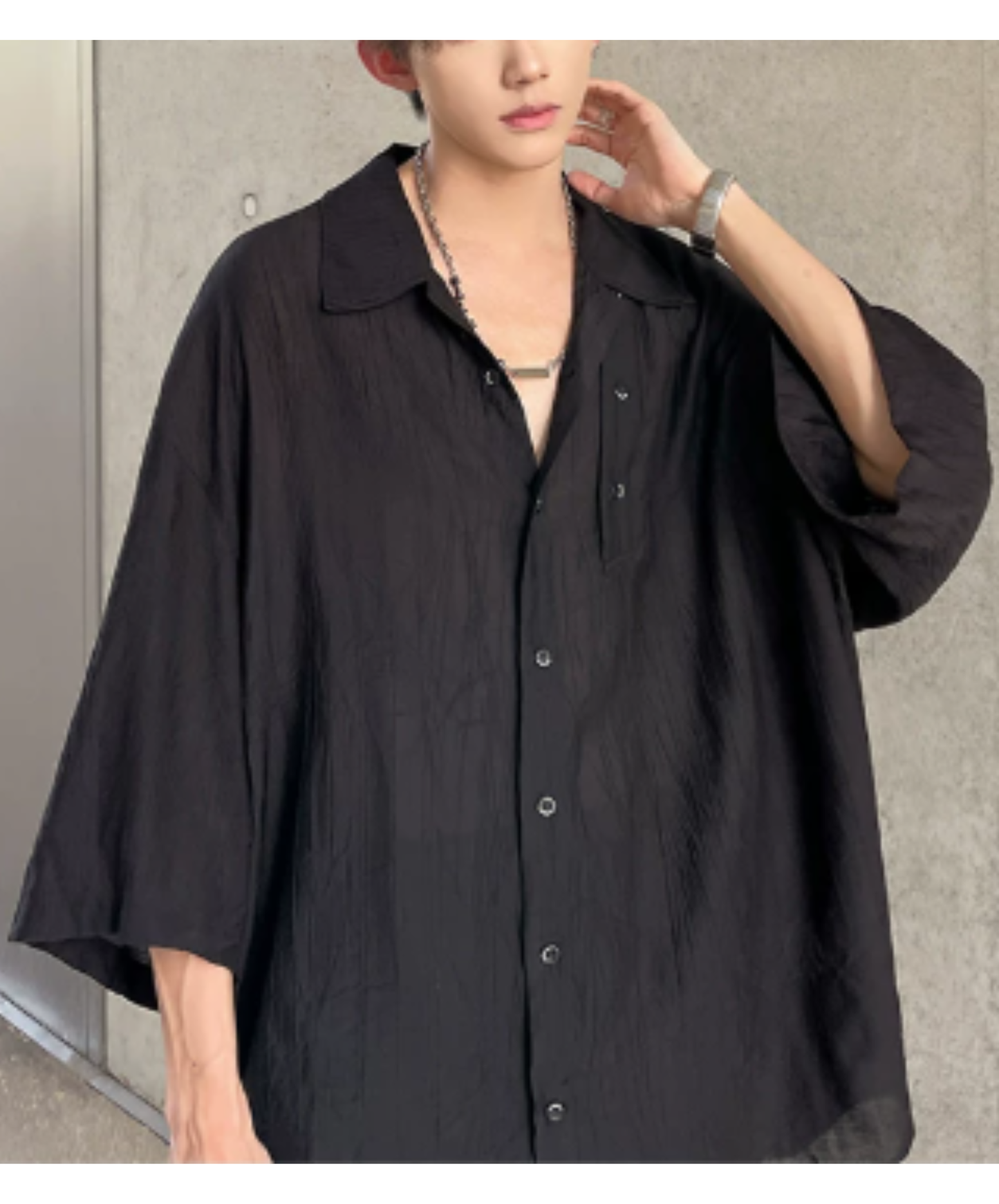 lightweight, silk-like, three-quarter sleeve shirt EN2953