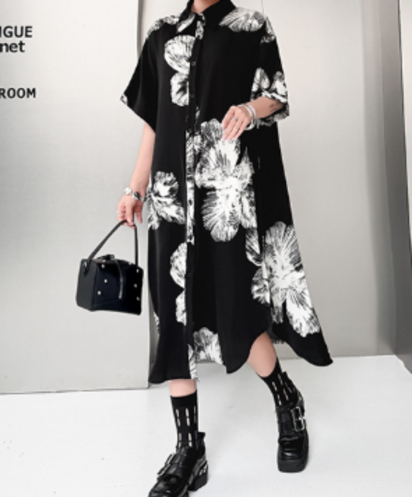 dark retro print relaxed fit long shirt EN2986