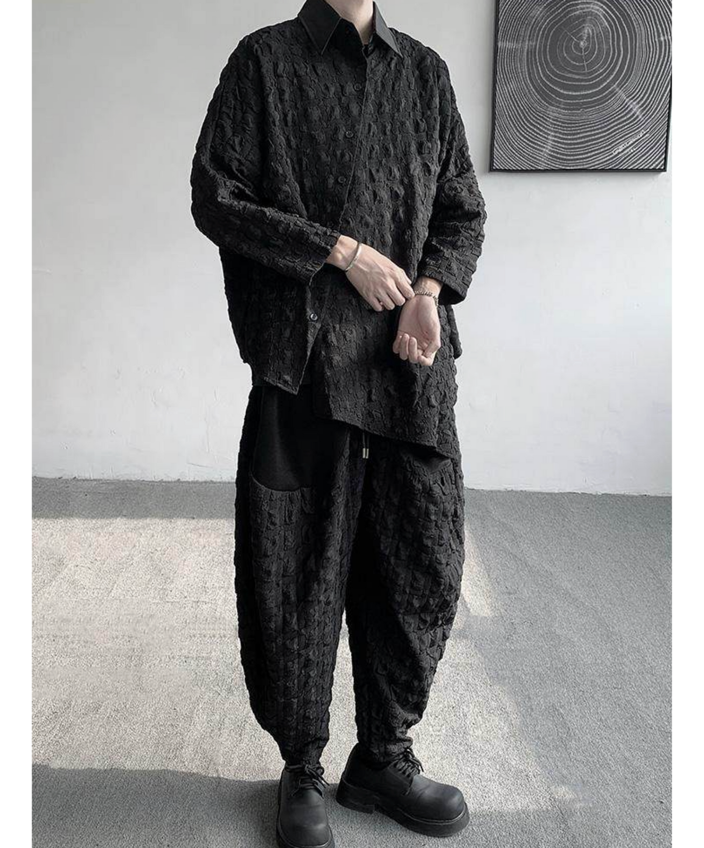 Irregular diagonal embossed placket shirt EN2696