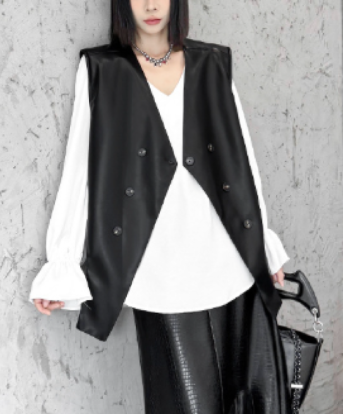 pu leather special silhouette vest EN2956