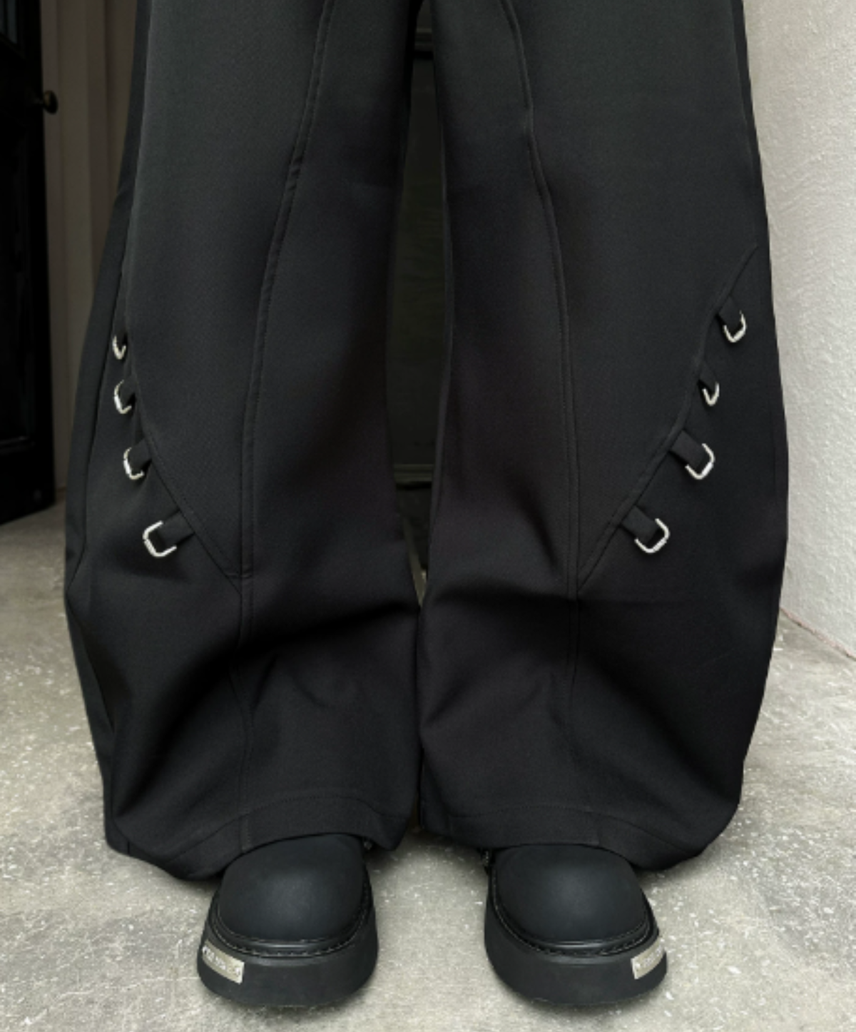 front panel with chain accent wide pants EN3140