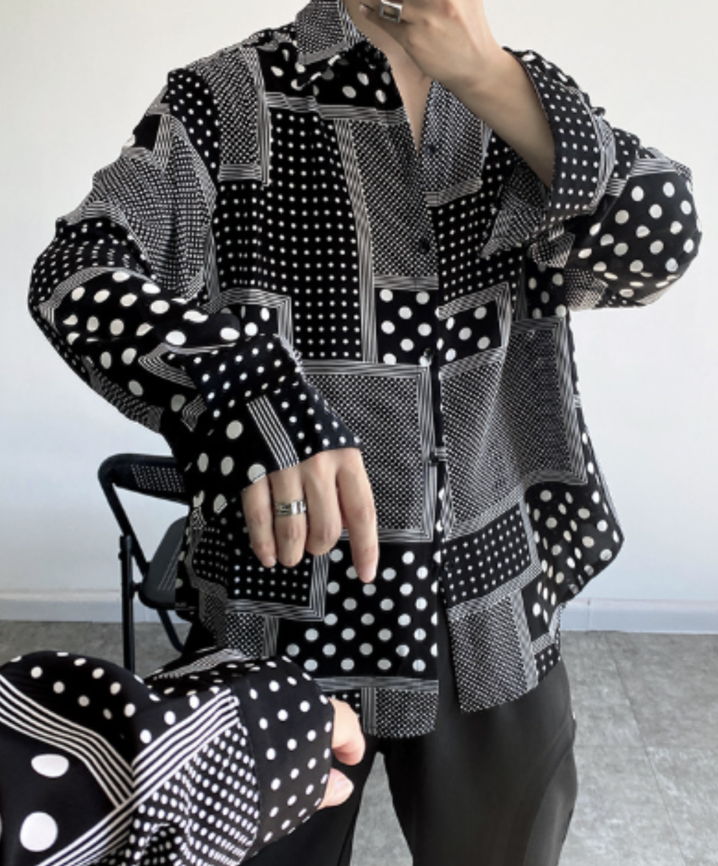 random polka-dot pattern shirt EN3074