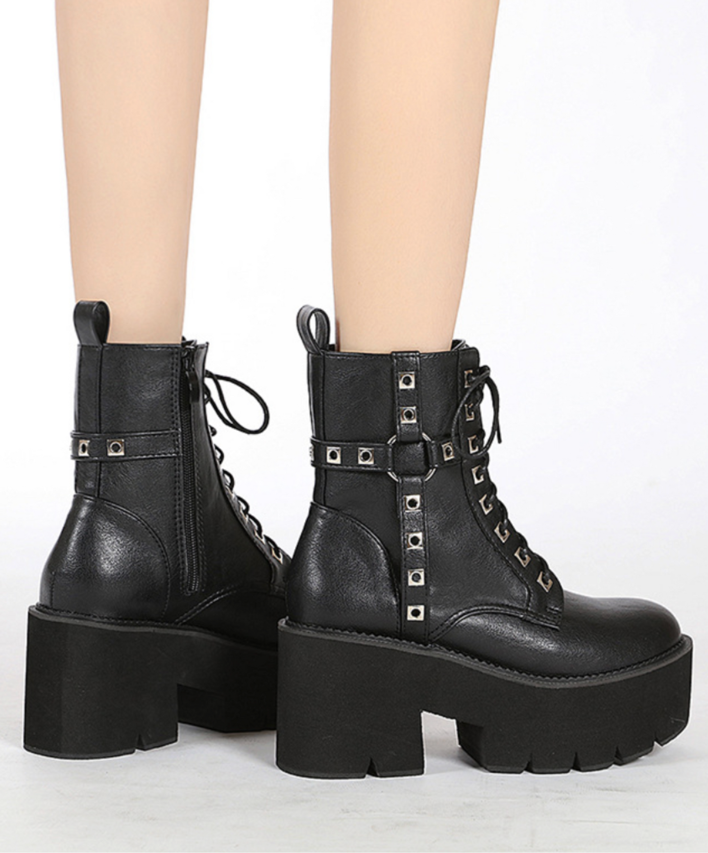 rivet decoration smooth boots EN2581