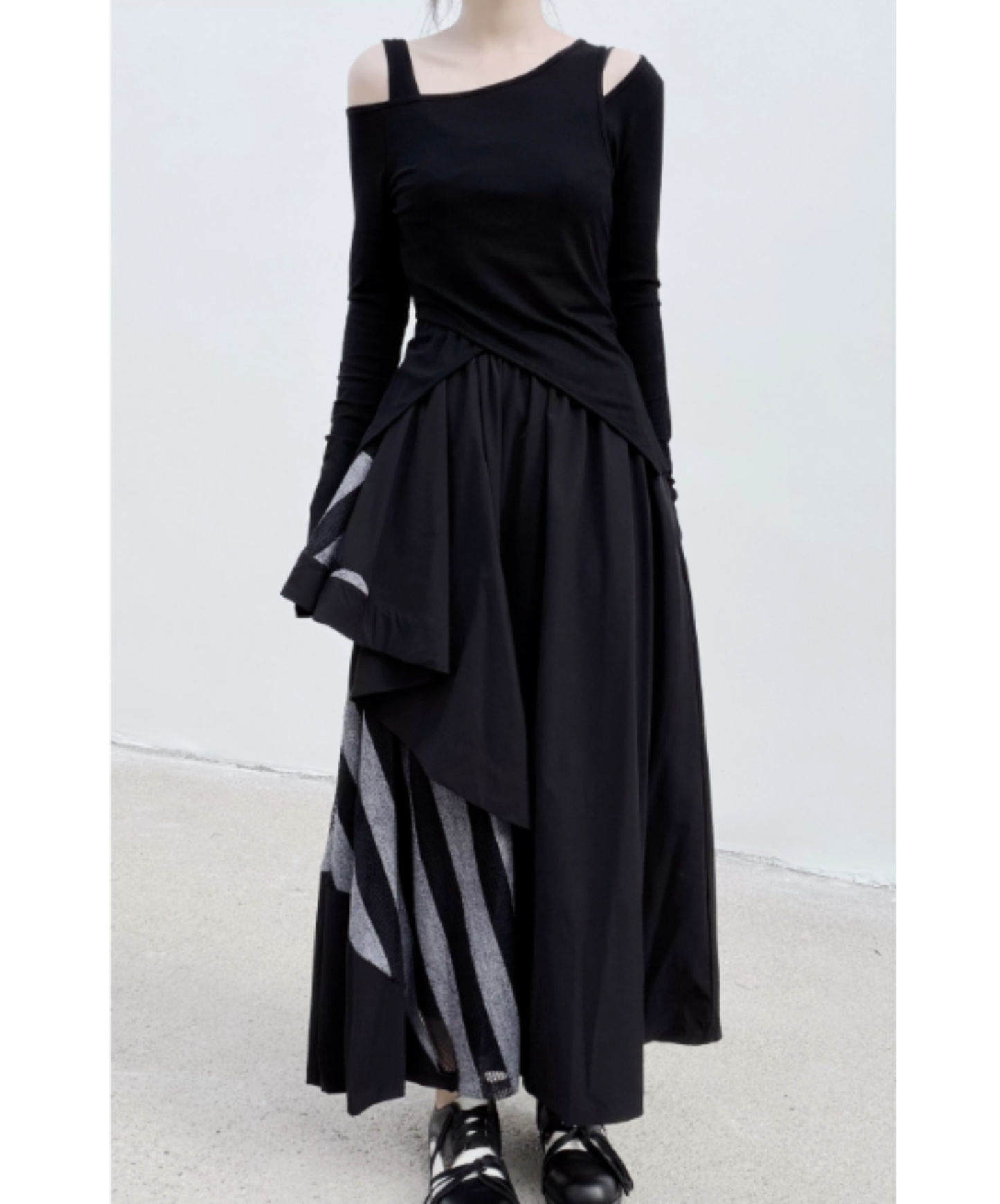 dark irregular striped patchwork pattern skirt EN2993