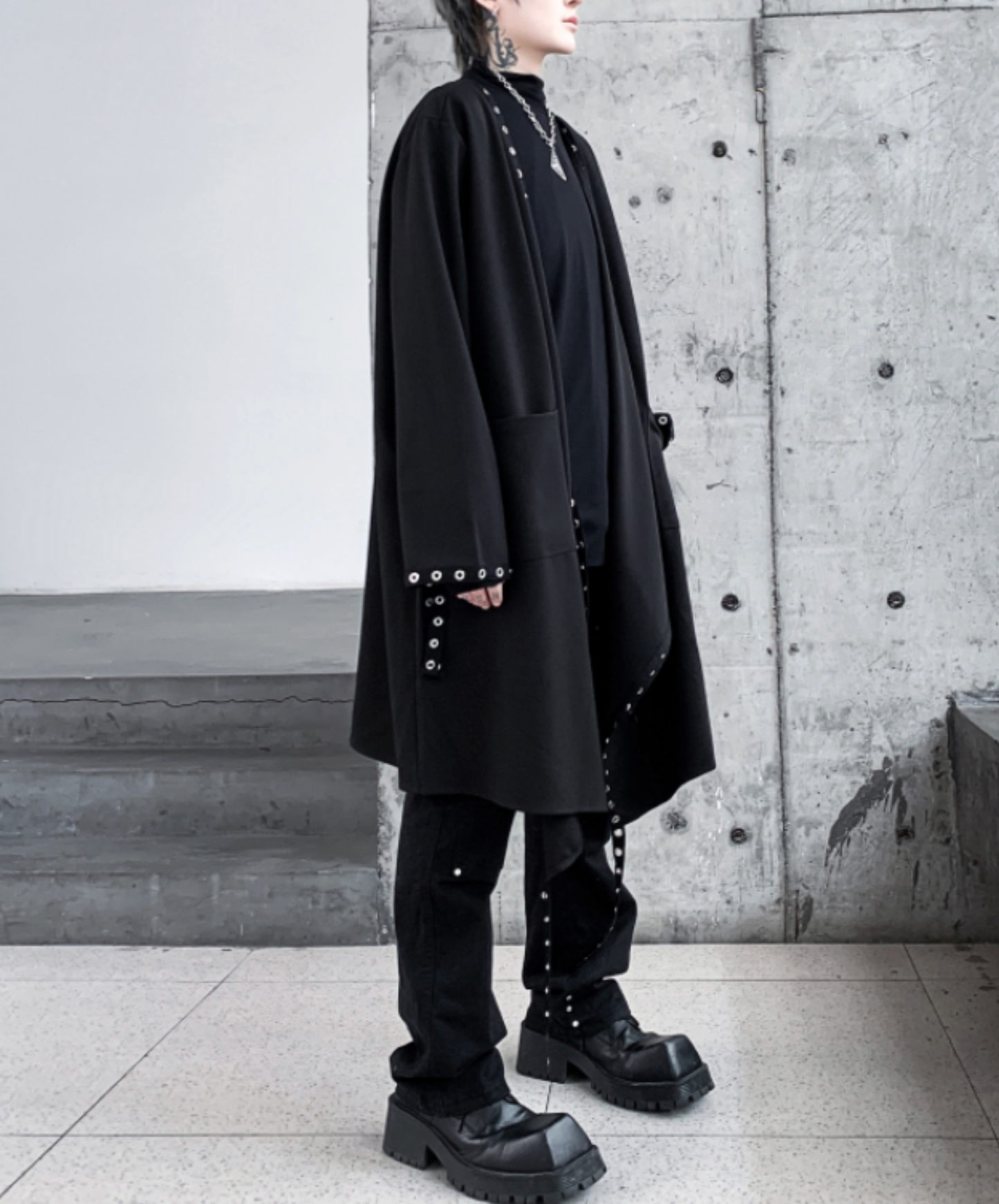metal hole line decoration long shirt EN2786