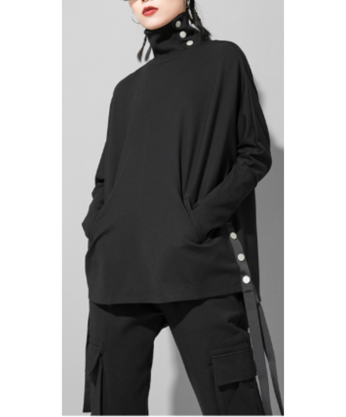button-detail turtleneck sweatshirt EN3119