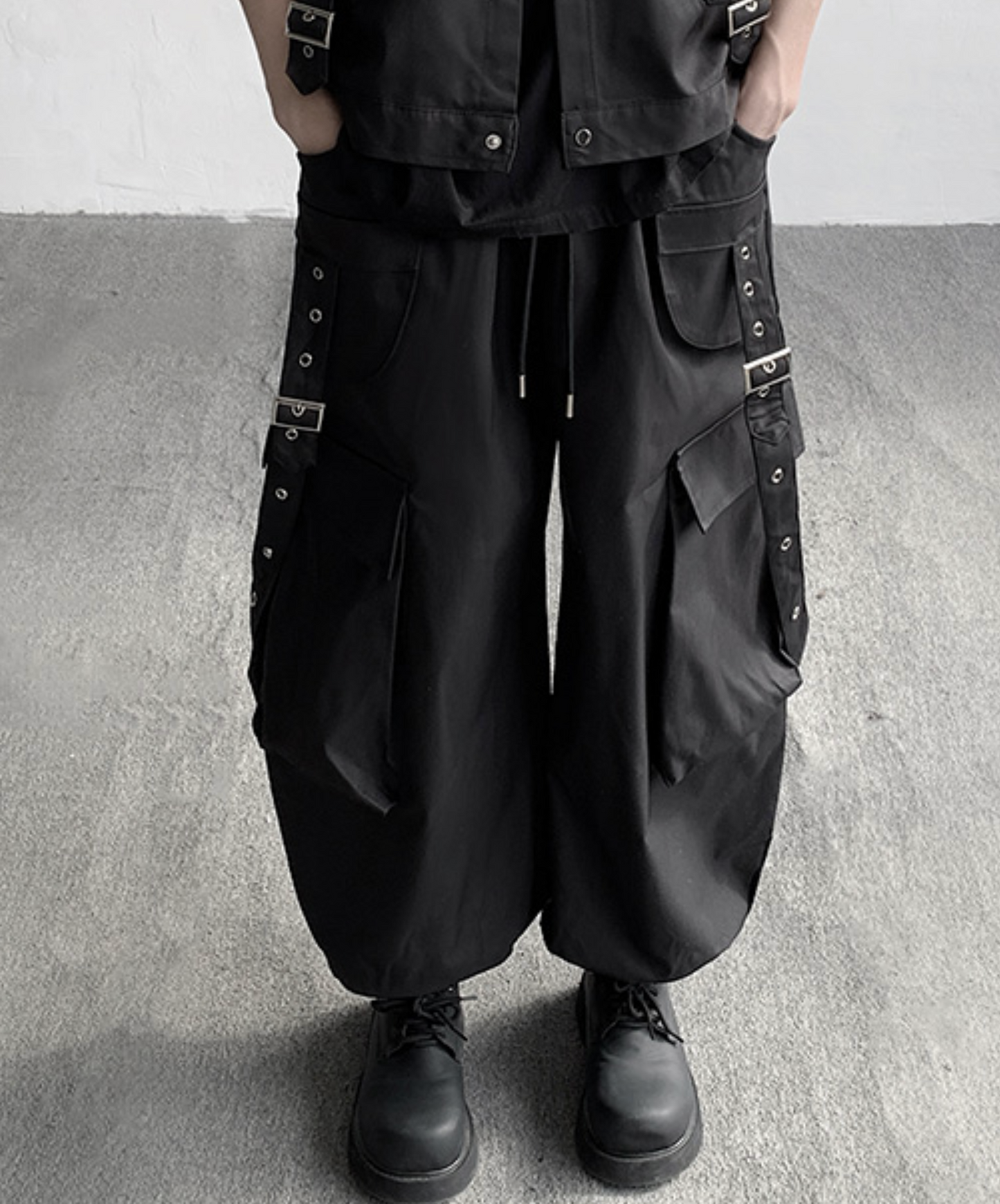 multi-pocket wide leg cargo pants EN2024
