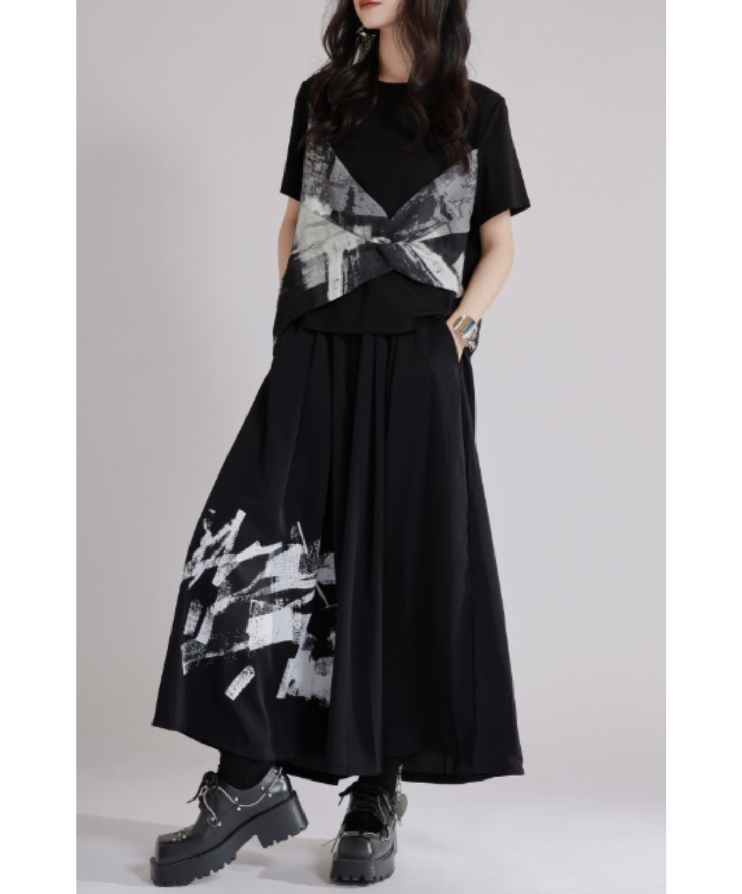 dark monochrome accent wide pants EN2940