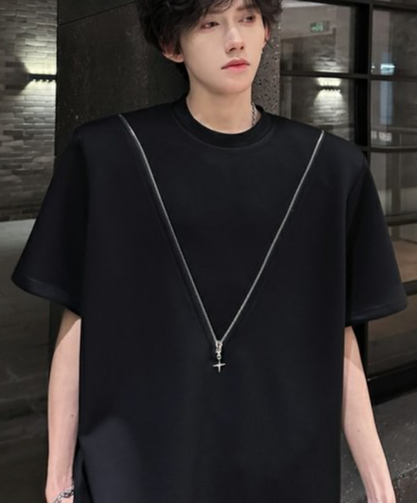 v-shaped zip-up design t-shirt EN2074