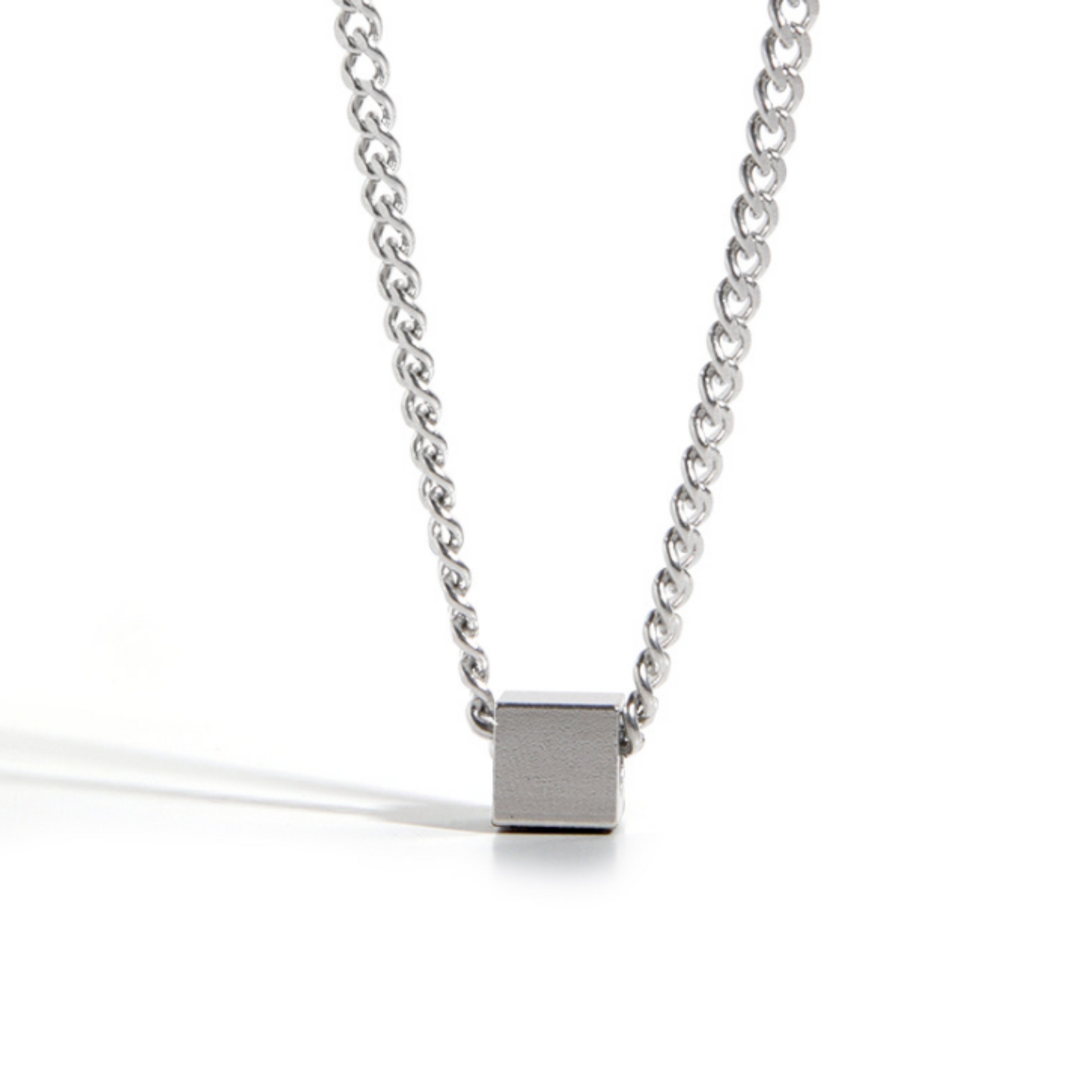 cube titanium necklace EN455