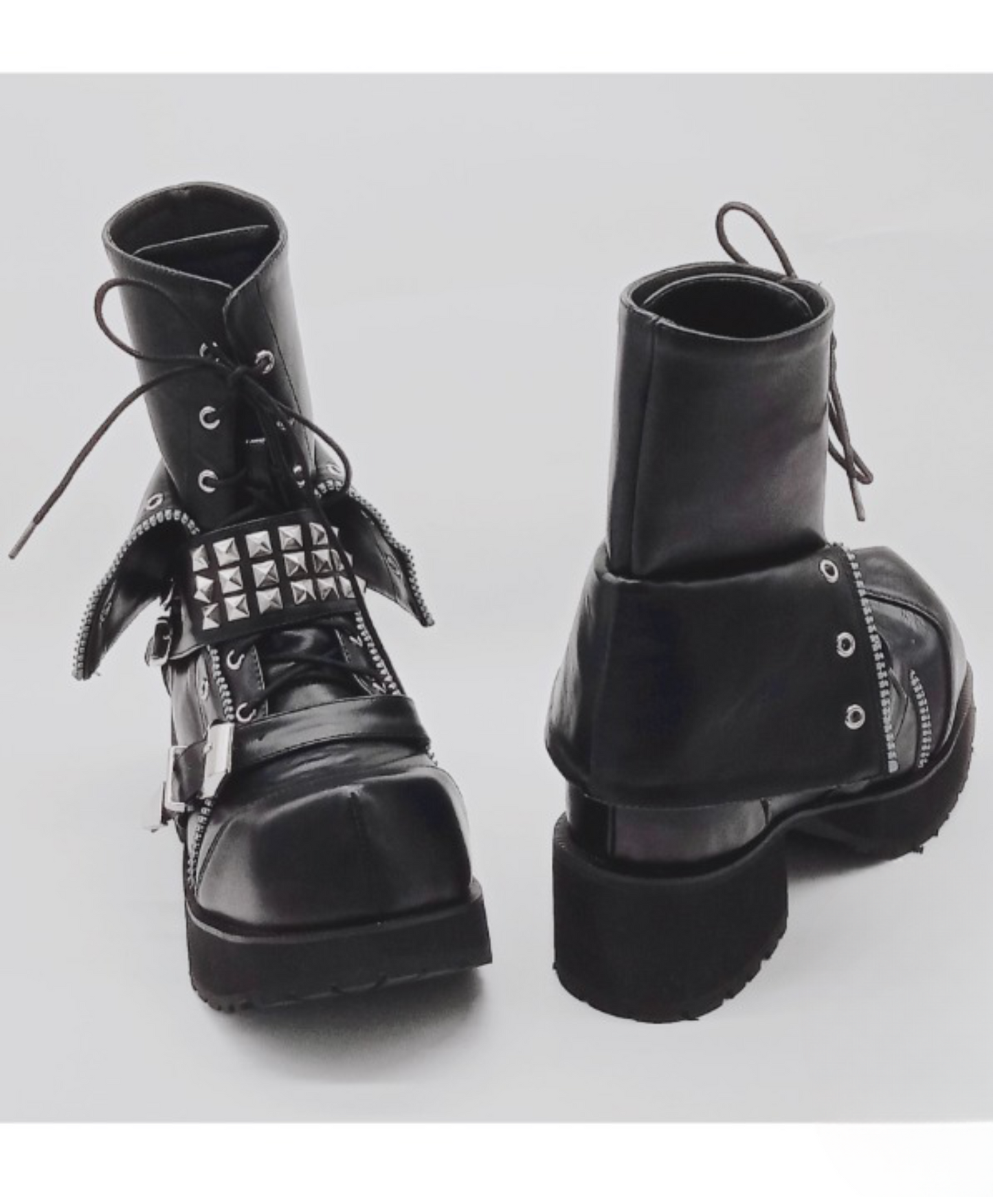 studded belt zip heel boots EN820