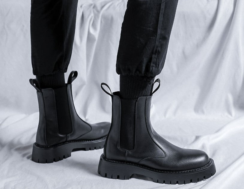 double strap chelsea boots EN110